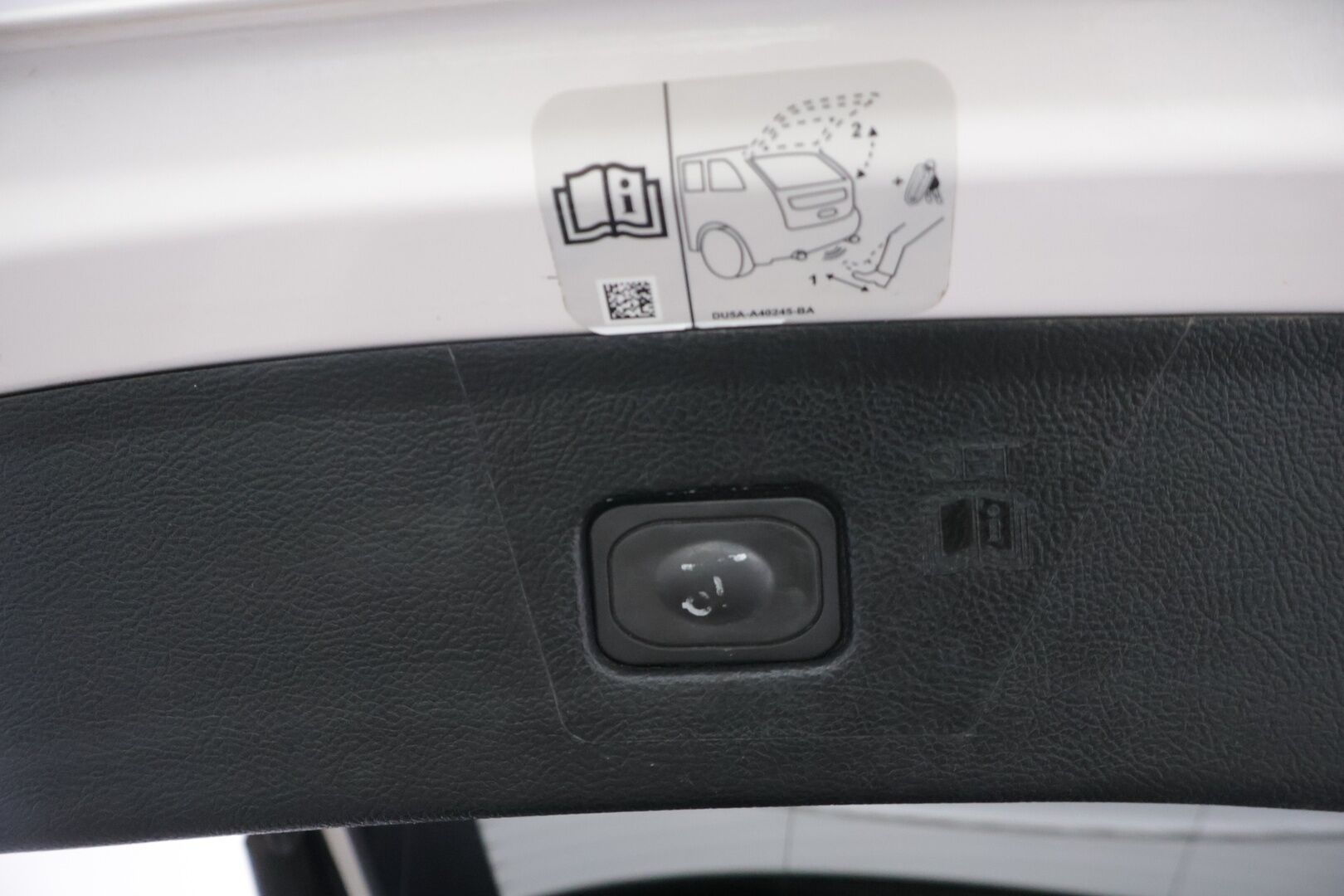 Ford Edge 2018 2,0 TDCi 210hv PowerShift A6 AWD Vignale 5D - | Muistipenkit | Panorama | Ilmastoidut etuistuimet | P. kamera | Webasto | Navi | Vetokoukku l