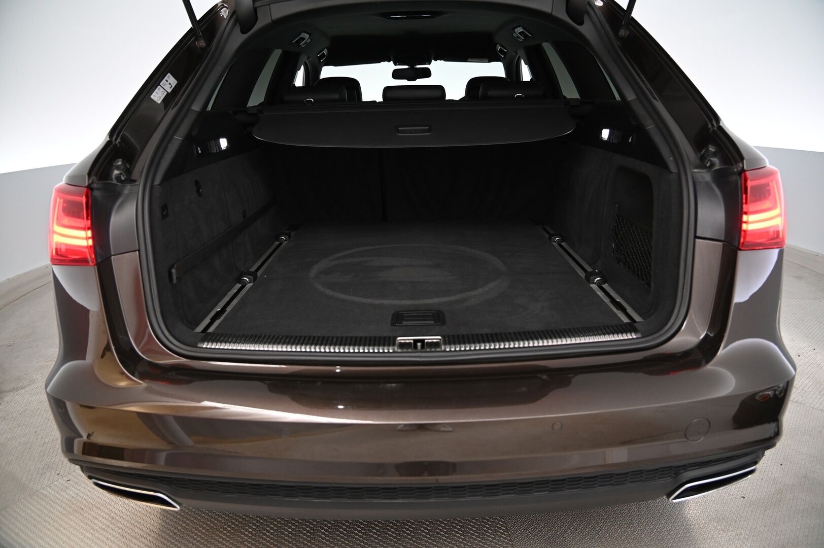 Audi A6 2018 Avant S line Business Sport 2,0 TDI 140 kW quattro S tronic *Musta optiikka paketti / Webasto / P*kamera / Koukku /  Vakkari* - *Juuri saapunut / 2x Renkaat aluilla*