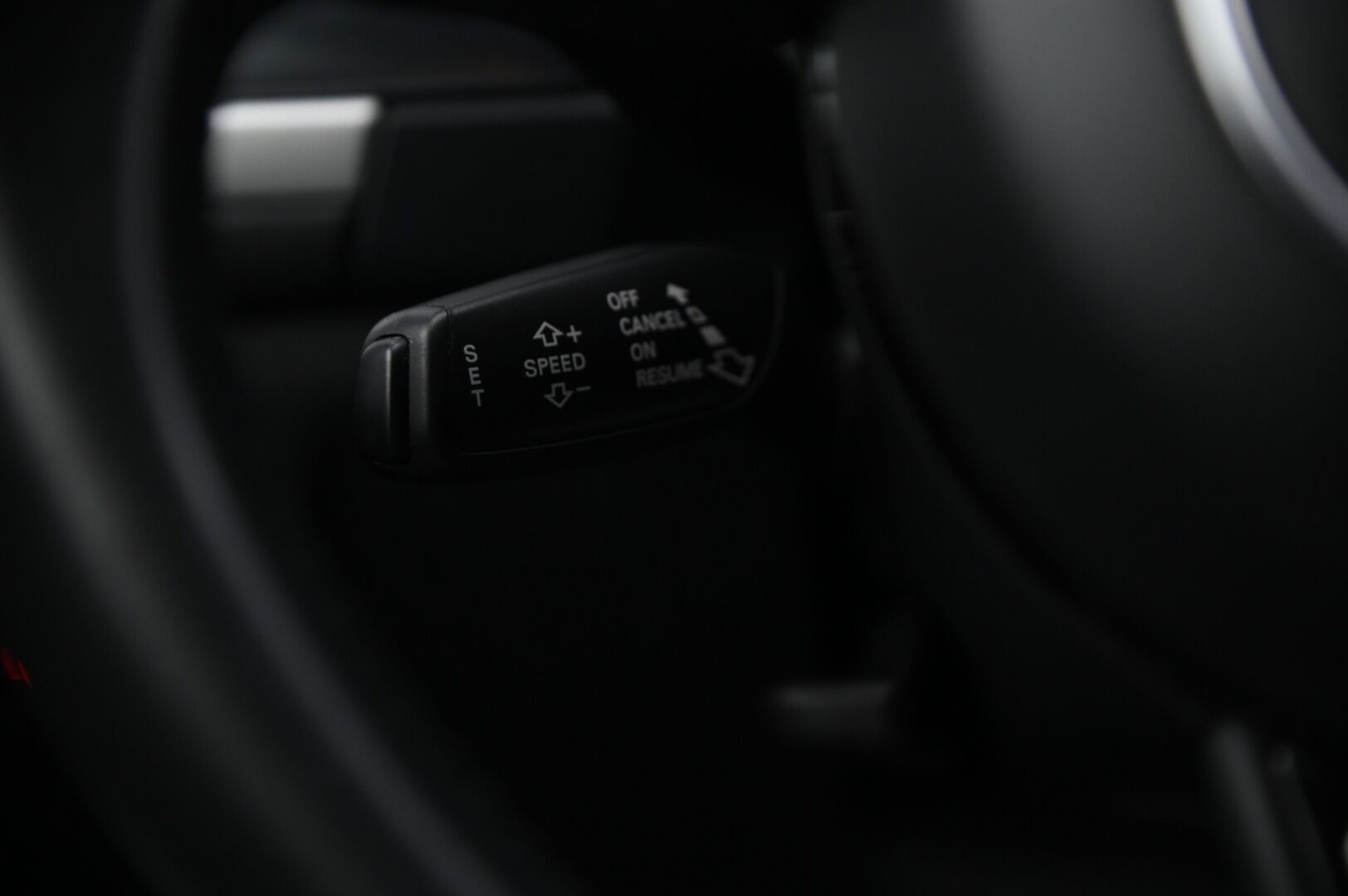 Audi A6 2018 Avant S line Business Sport 2,0 TDI 140 kW quattro S tronic *Musta optiikka paketti / Webasto / P*kamera / Koukku /  Vakkari* - *Juuri saapunut / 2x Renkaat aluilla*