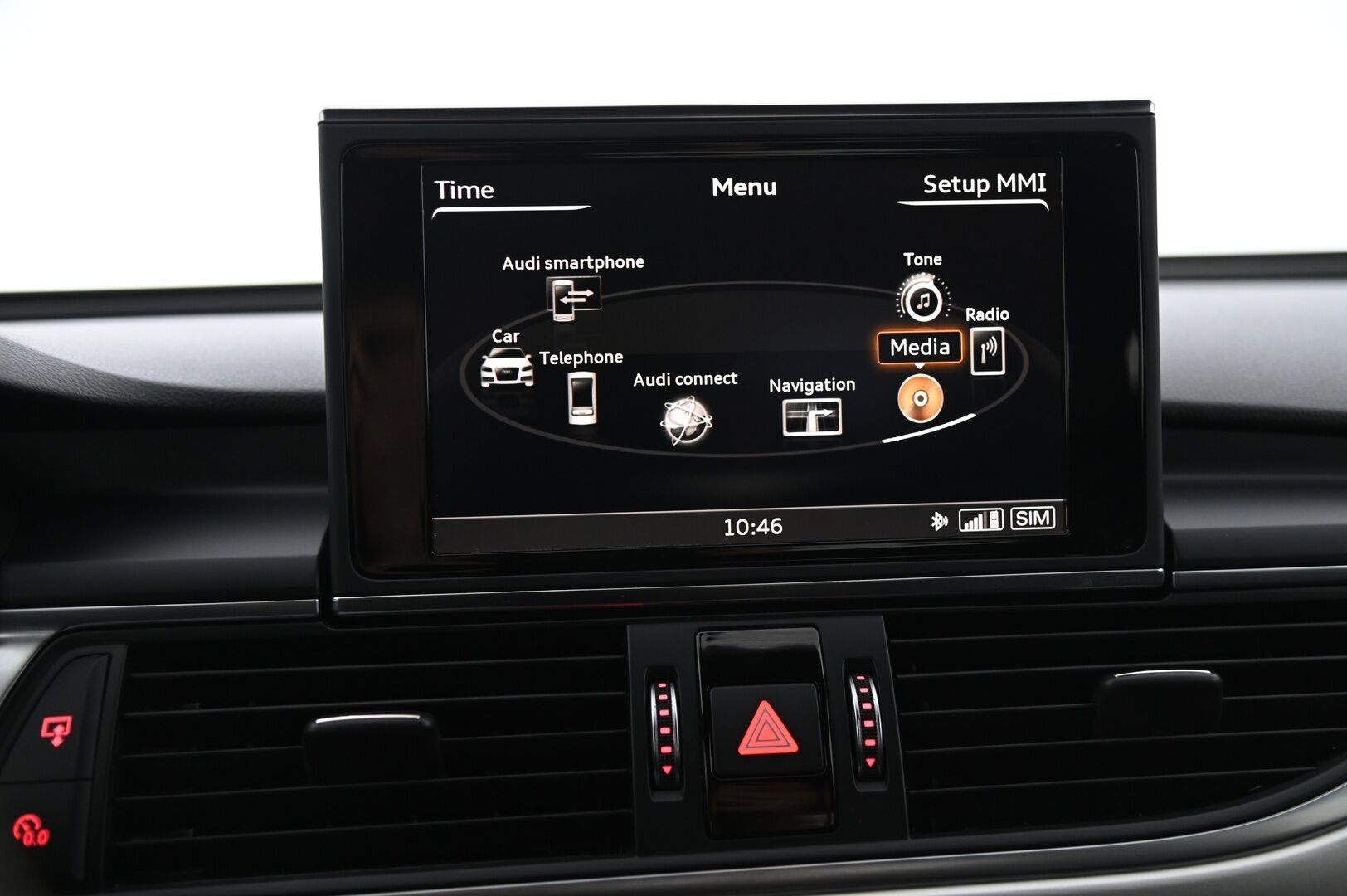 Audi A6 2018 Avant S line Business Sport 2,0 TDI 140 kW quattro S tronic *Musta optiikka paketti / Webasto / P*kamera / Koukku /  Vakkari* - *Juuri saapunut / 2x Renkaat aluilla*