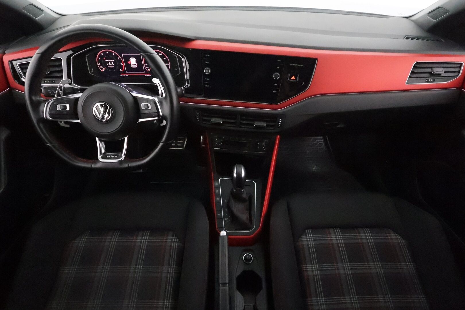 Volkswagen Polo 2018 GTI 2,0 TSI 147 kW DSG **ACC / LED-valot / P.Kamera / Navi / Digimittaristo / Apple&Android** - Suomi-auto / Kahdet Renkaat / Merkkihuollettu!
