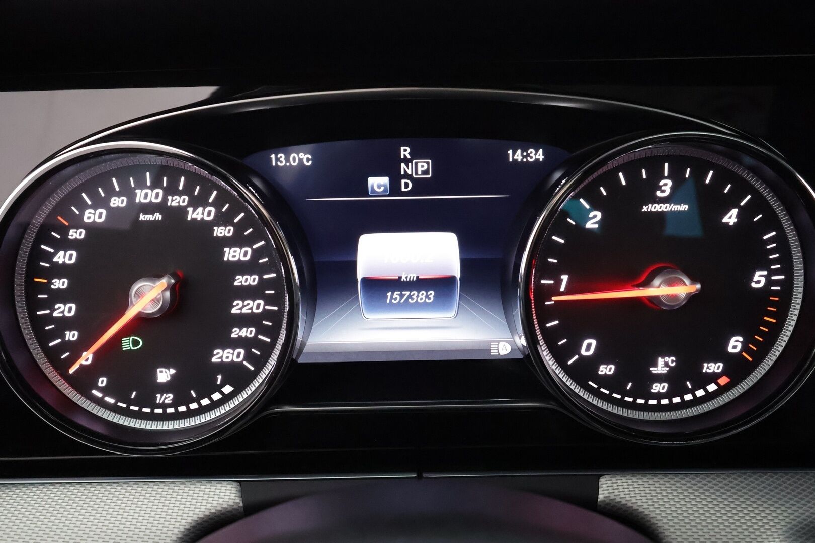 Mercedes-Benz E 2018 200 d T A Edition One Business * Suomi-auto / Vakkari / P.kamera / LED / Navi / Puolinahat / Sähkökontti * - Kahdet renkaat aluvanteilla / Merkkihuollettu - HULLU BLACKWEEK KORKOTARJOUS 2,49%