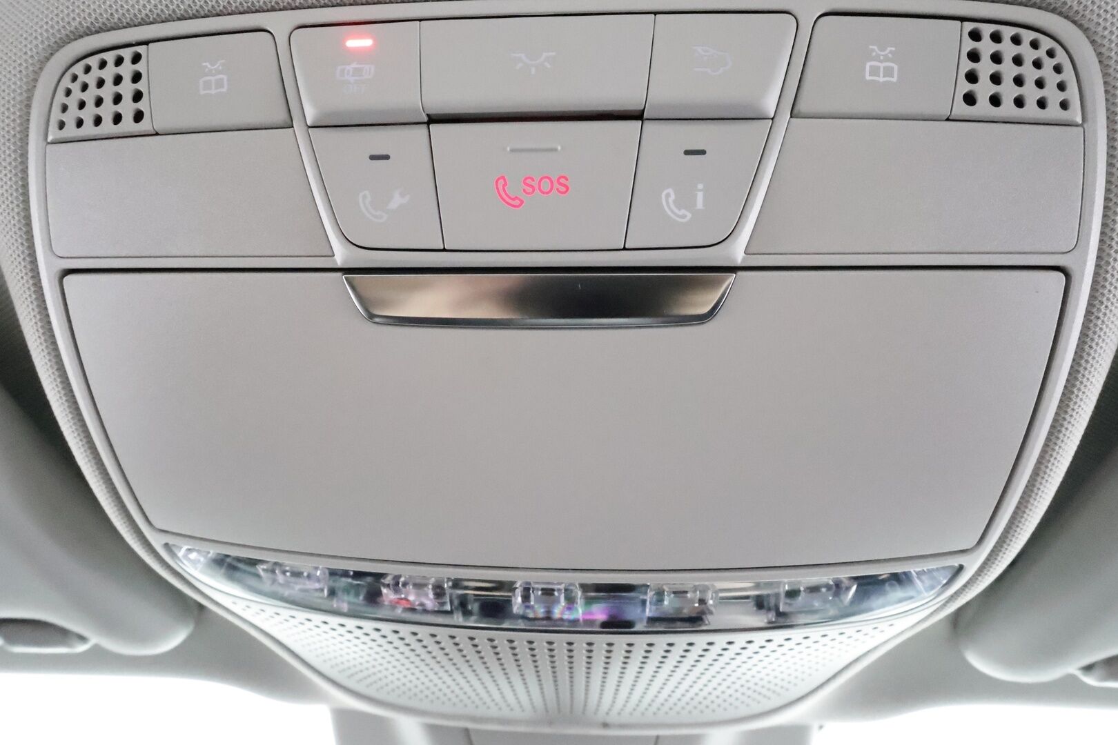 Mercedes-Benz E 2018 200 d T A Edition One Business * Suomi-auto / Vakkari / P.kamera / LED / Navi / Puolinahat / Sähkökontti * - Kahdet renkaat aluvanteilla / Merkkihuollettu - HULLU BLACKWEEK KORKOTARJOUS 2,49%