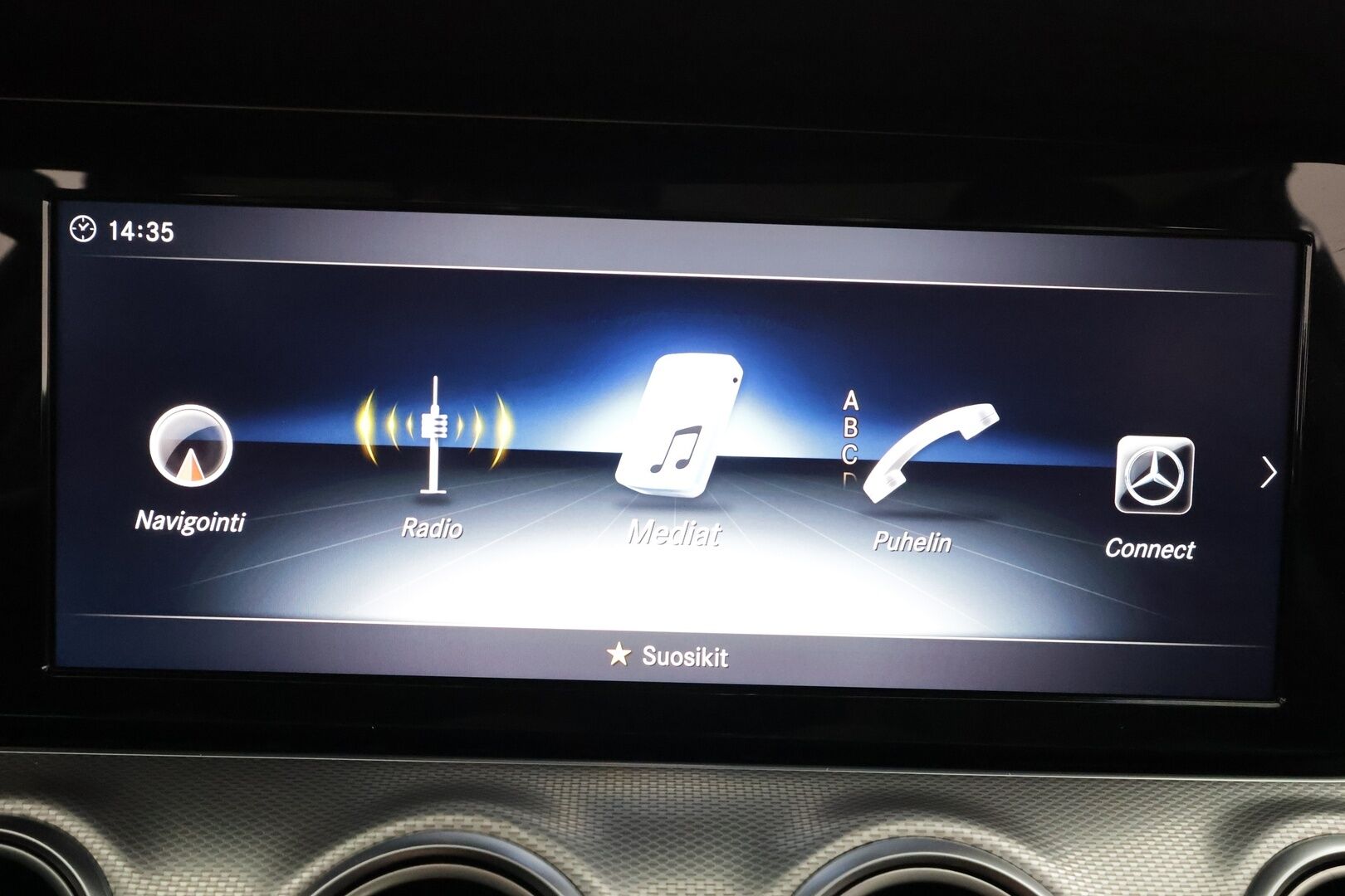 Mercedes-Benz E 2018 200 d T A Edition One Business * Suomi-auto / Vakkari / P.kamera / LED / Navi / Puolinahat / Sähkökontti * - Kahdet renkaat aluvanteilla / Merkkihuollettu - HULLU BLACKWEEK KORKOTARJOUS 2,49%