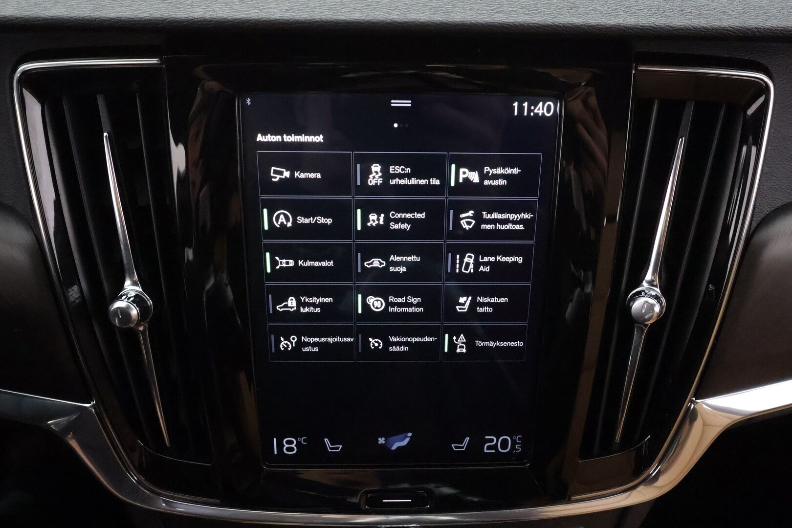 Volvo V90 Cross Country 2018 D4 AWD Business Plus aut * ACC / Webasto / Koukku / Ruskeat nahat / Navi / LED / Keyless / Ratinlämmitin * - EI AD-Blueta! / Suomi-auto / Kahdet renkaat aluvanteilla
