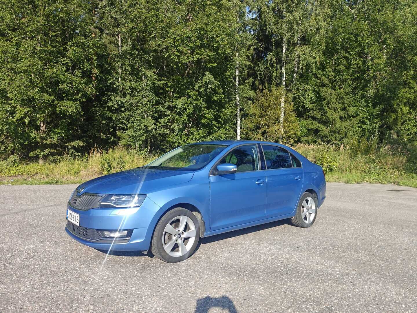 Skoda Rapid 2018 1,0 TSI 95 Style DSG Autom. - | Irroitettava koukku | Xenonit | Lohko + sisä | Keyless go | Parkkitutka |