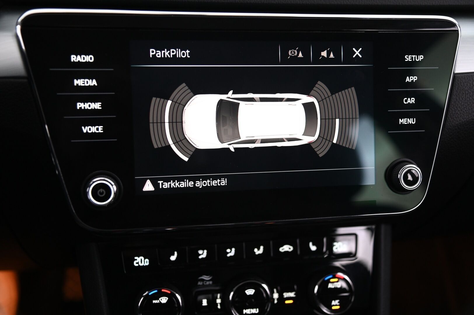 Skoda Superb 2018 Combi 1,4 TSI ACT Ambition BusinessLine DSG Autom *Webasto / Suomi-auto / Appconnect / Lämmitettävä ohjauspyörä* - *2X Renkaat aluvanteilla / jakopää tehty 2024 / LED Lisävalo*