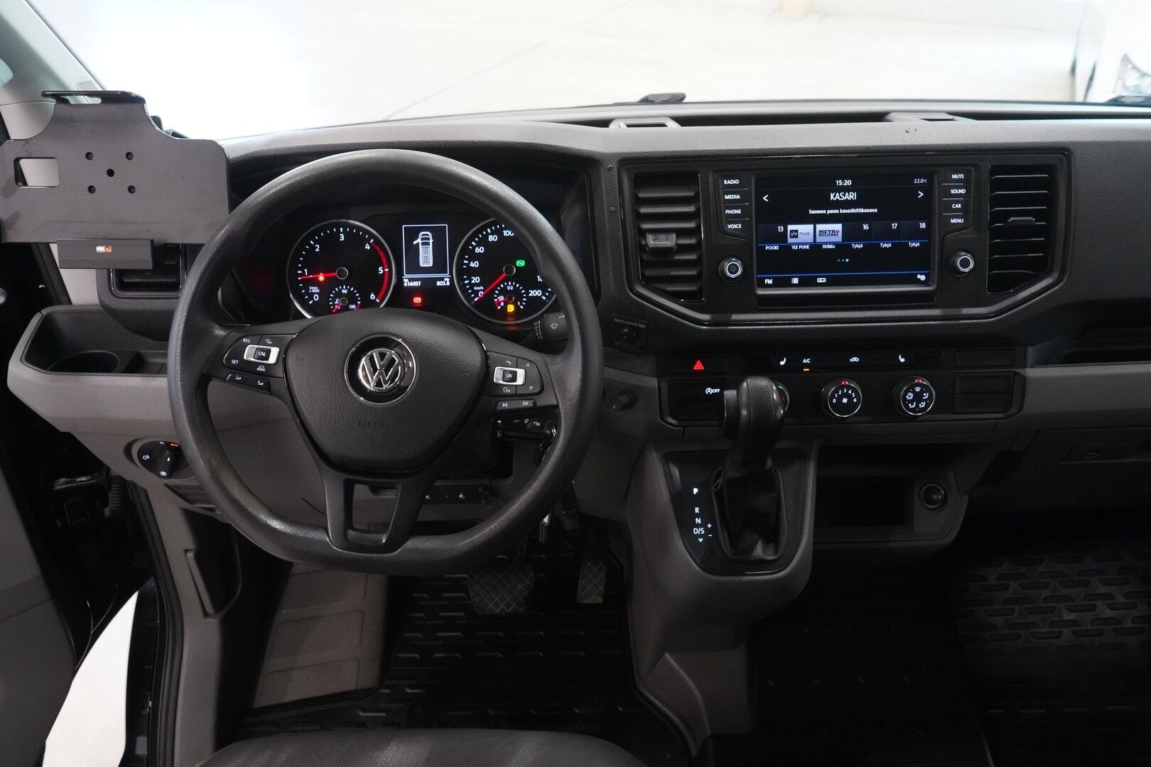 Volkswagen Crafter 2018 2.0 TDI Carsport VIP GLE 9-paikkainen Esteetön - ALV | Sähköovet | Invahissi | Ground Zero-hifit | Carsport-design | Peruutuskamera | Sähkötoiminen liukuovi | Asiallinen huoltohistoria | Katsastettu 6/26