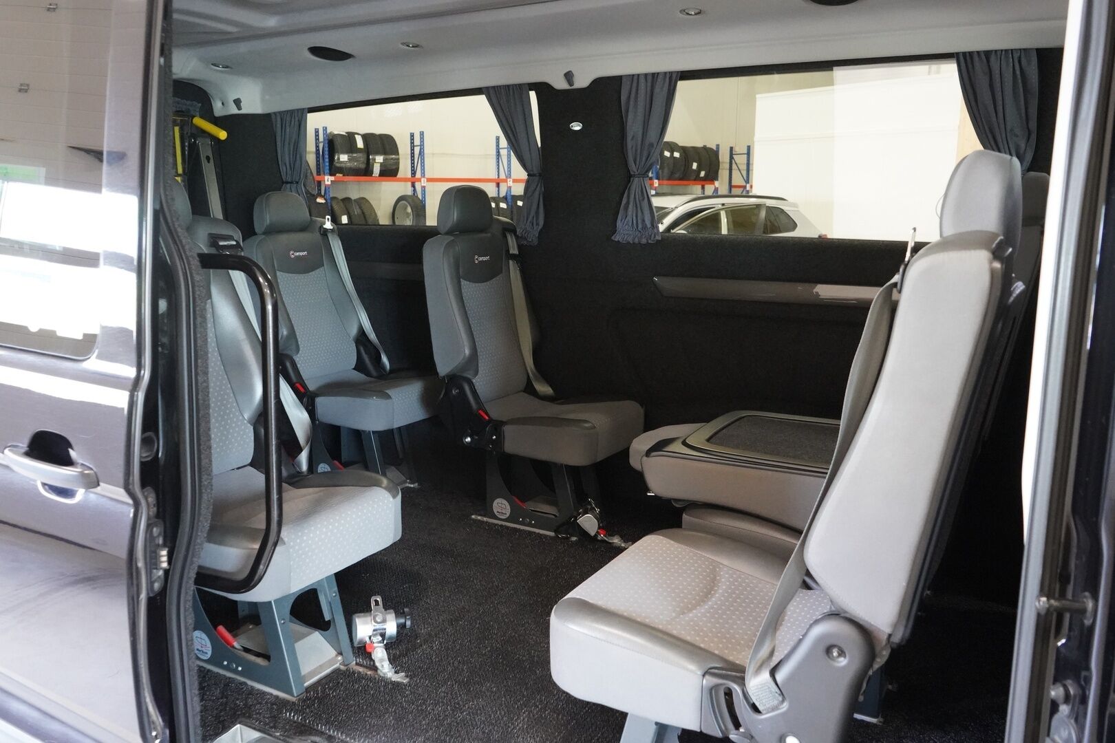 Volkswagen Crafter 2018 2.0 TDI Carsport VIP GLE 9-paikkainen Esteetön - ALV | Sähköovet | Invahissi | Ground Zero-hifit | Carsport-design | Peruutuskamera | Sähkötoiminen liukuovi | Asiallinen huoltohistoria | Katsastettu 6/26