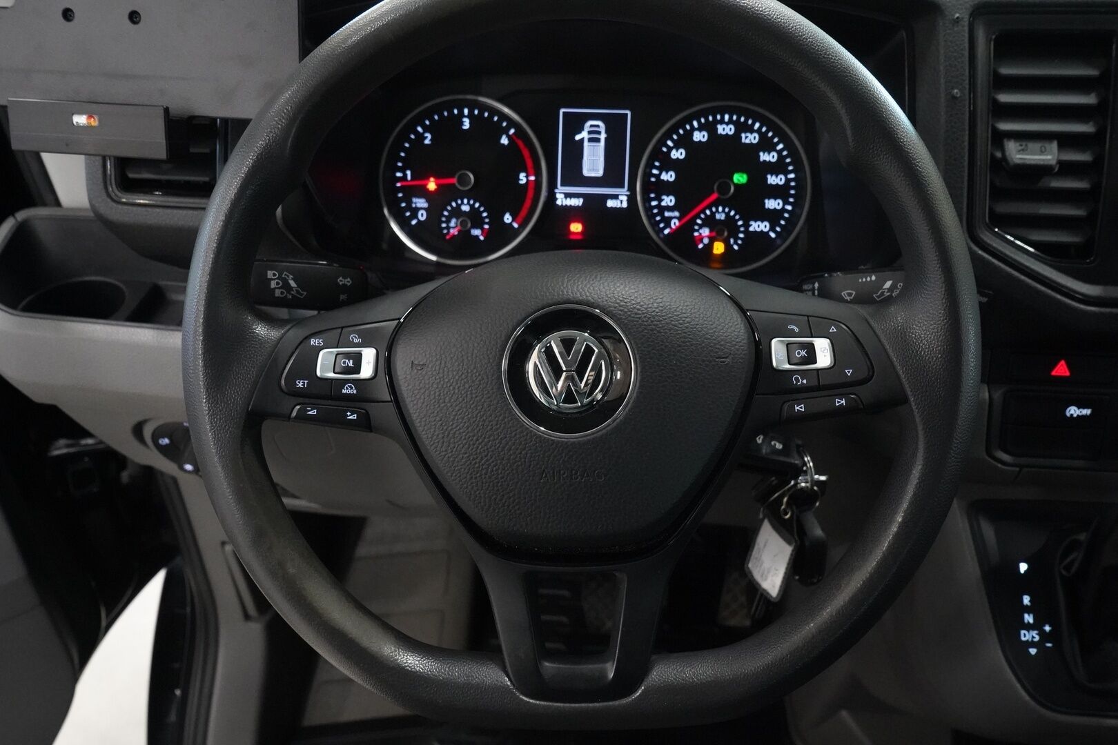 Volkswagen Crafter 2018 2.0 TDI Carsport VIP GLE 9-paikkainen Esteetön - ALV | Sähköovet | Invahissi | Ground Zero-hifit | Carsport-design | Peruutuskamera | Sähkötoiminen liukuovi | Asiallinen huoltohistoria | Katsastettu 6/26