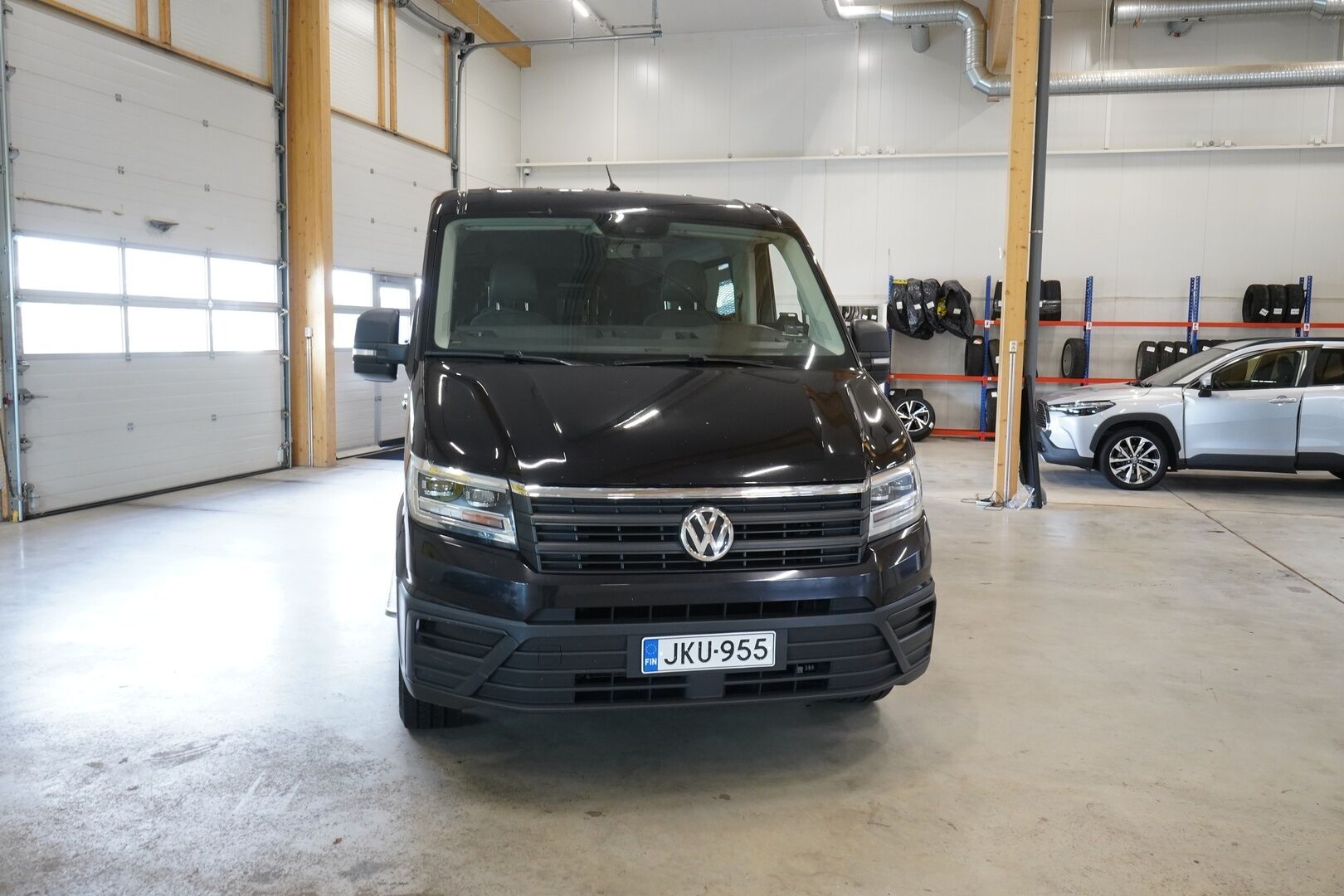 Volkswagen Crafter 2018 2.0 TDI Carsport VIP GLE 9-paikkainen Esteetön - ALV | Sähköovet | Invahissi | Ground Zero-hifit | Carsport-design | Peruutuskamera | Sähkötoiminen liukuovi | Asiallinen huoltohistoria | Katsastettu 6/26