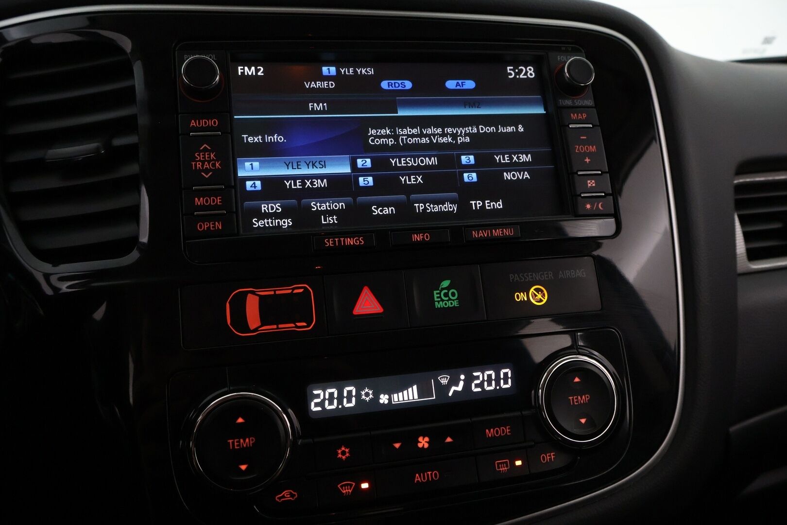 Mitsubishi Outlander 2014 MYYDÄÄN HUUTOKAUPAT.COM