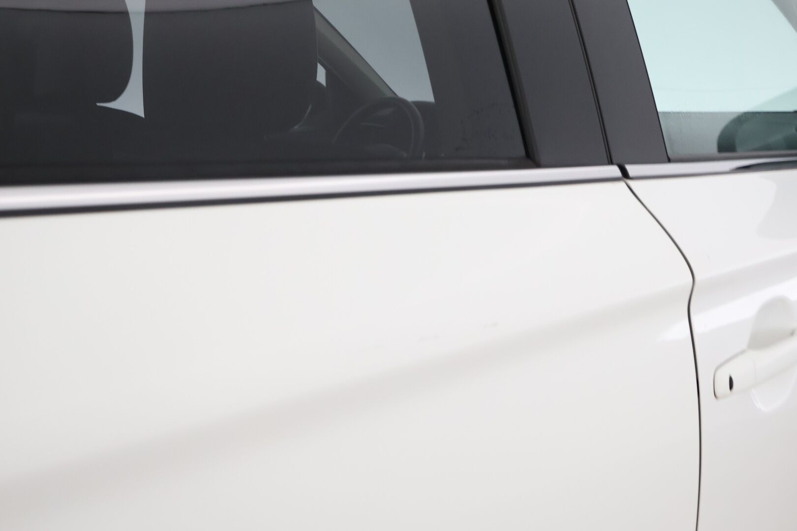 Mitsubishi Outlander 2014 MYYDÄÄN HUUTOKAUPAT.COM
