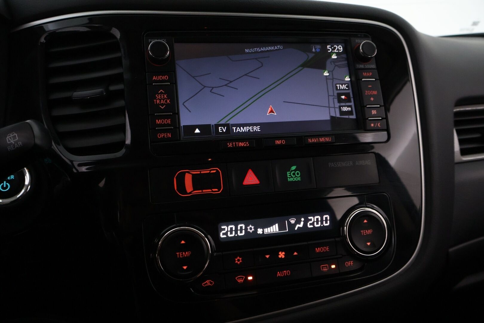 Mitsubishi Outlander 2014 MYYDÄÄN HUUTOKAUPAT.COM