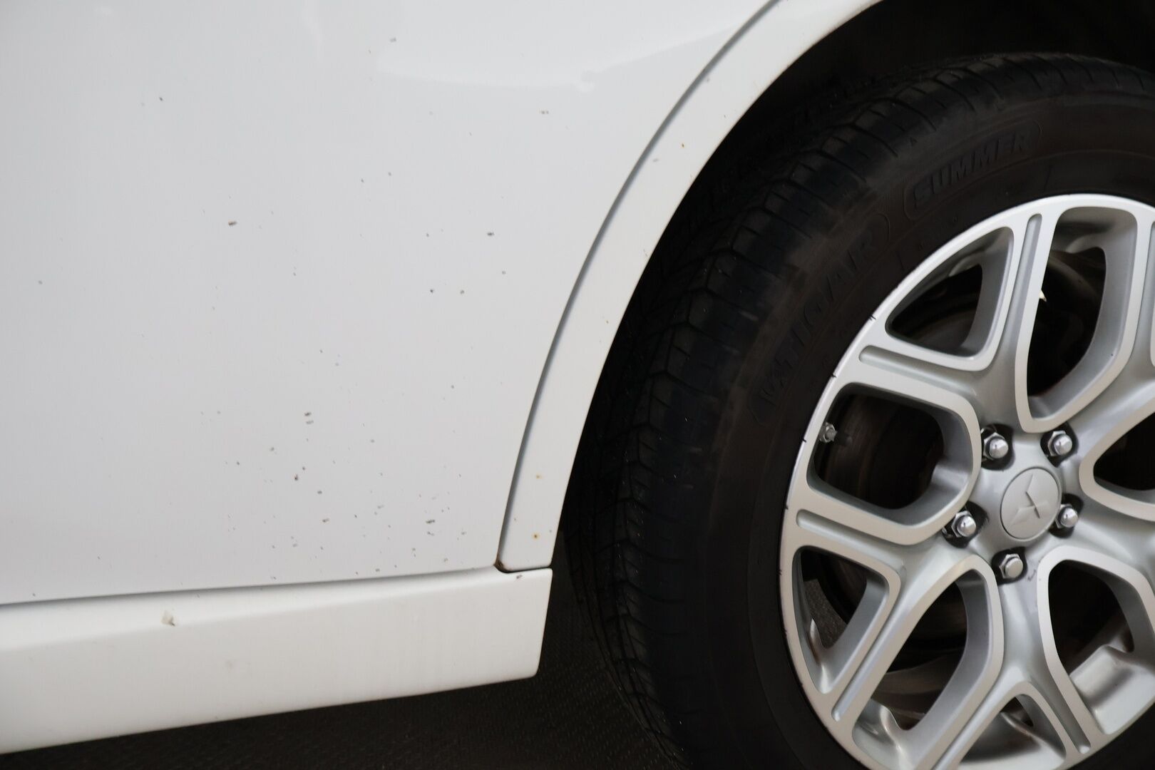 Mitsubishi Outlander 2014 MYYDÄÄN HUUTOKAUPAT.COM