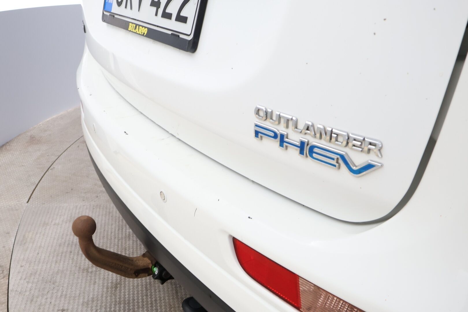 Mitsubishi Outlander 2014 MYYDÄÄN HUUTOKAUPAT.COM