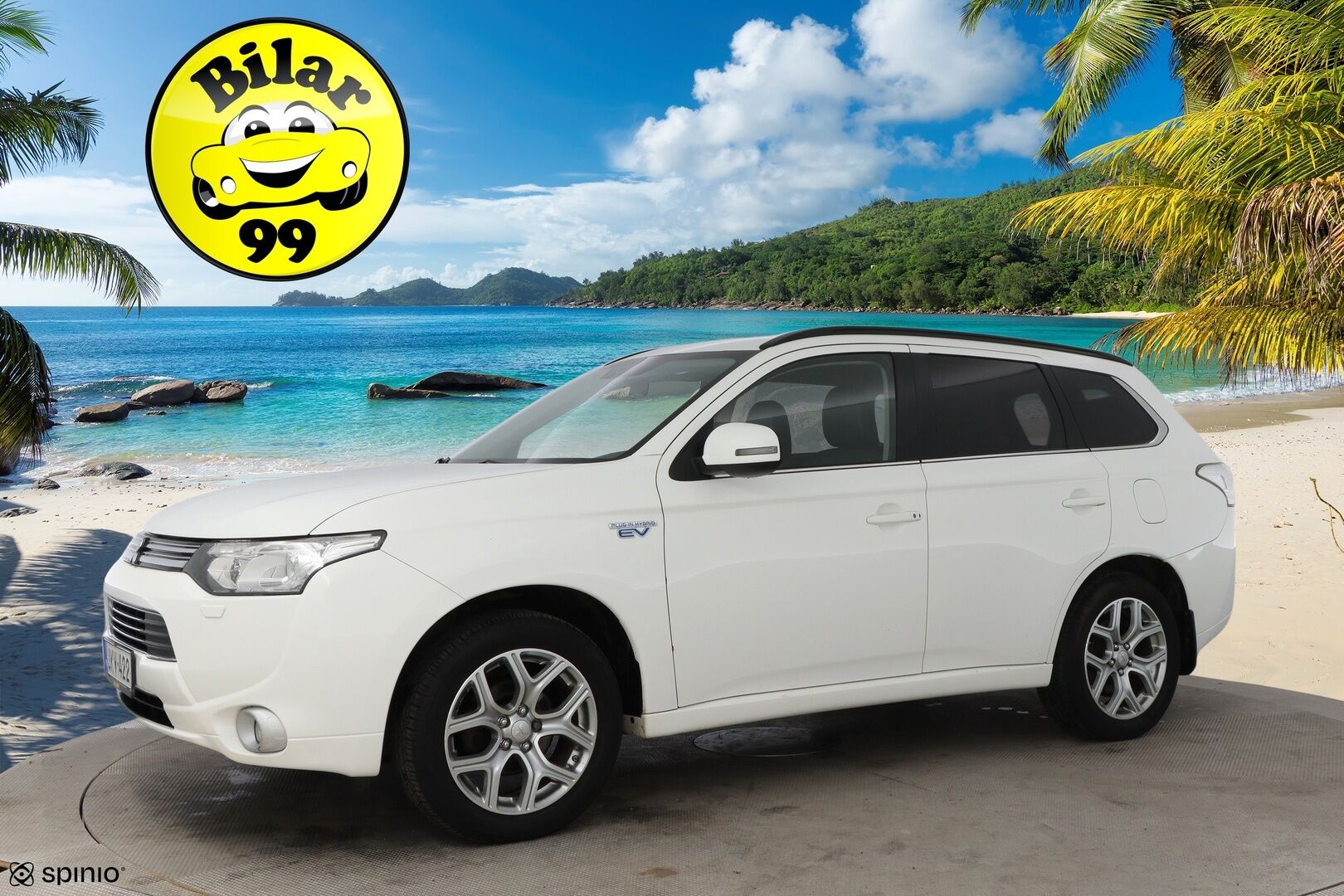 Mitsubishi Outlander 2014 MYYDÄÄN HUUTOKAUPAT.COM