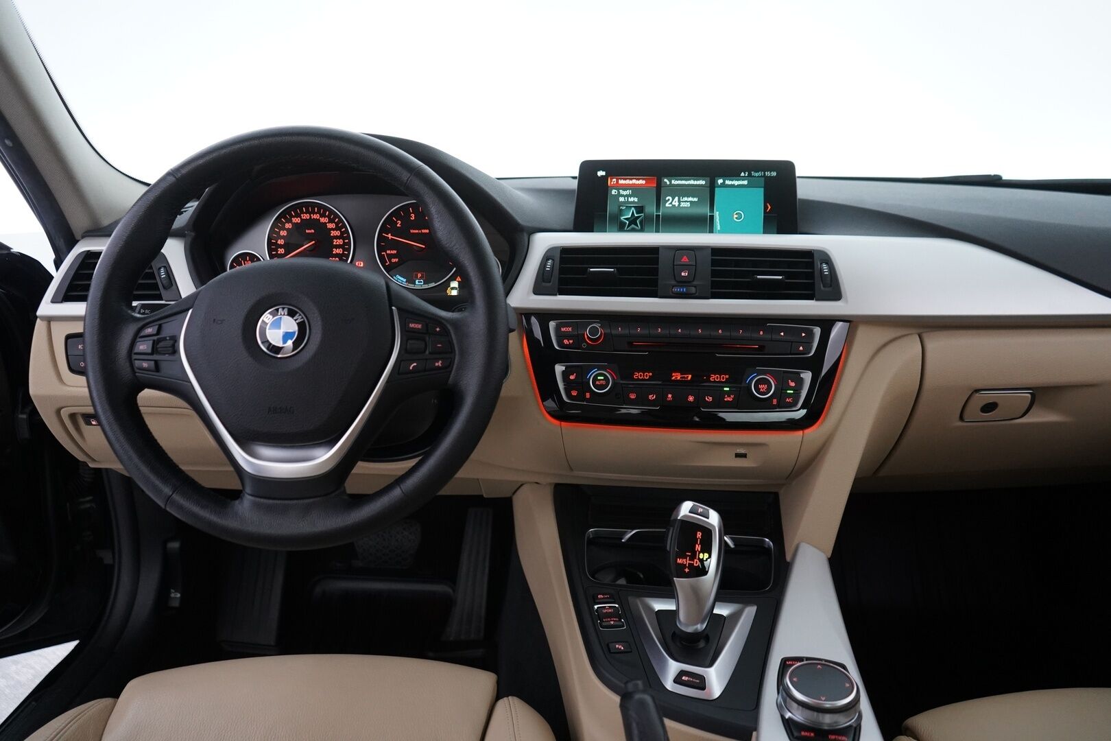 BMW 330 2018 F30 Sedan 330e A Business Exclusive *Lämmitettävä ohjauspyörä / Nahat / Sporttipenkit / Tutkat / Proffa navi* - Suomi-Auto / Viimeisin huolto 97tkm / 10.25 / Merkkihuollettu säännöllisesti / Kahdet renkaat aluvantein