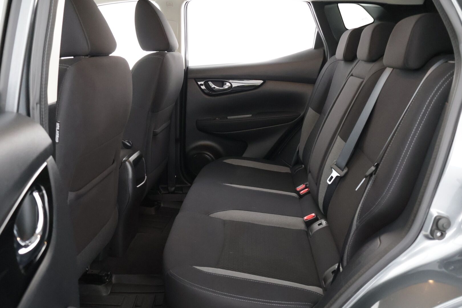 Nissan Qashqai 2018 DIG-T 115 Acenta 2WD Xtronic Connect PFEB *Vakkari / P-kamera / Koukku / Lohko+sisäpuhallin / Kaistavahti* - 1-om. Suomi-auto / Merkkihuollettu / 2x aluvanteet / Uudet Laatunastat!