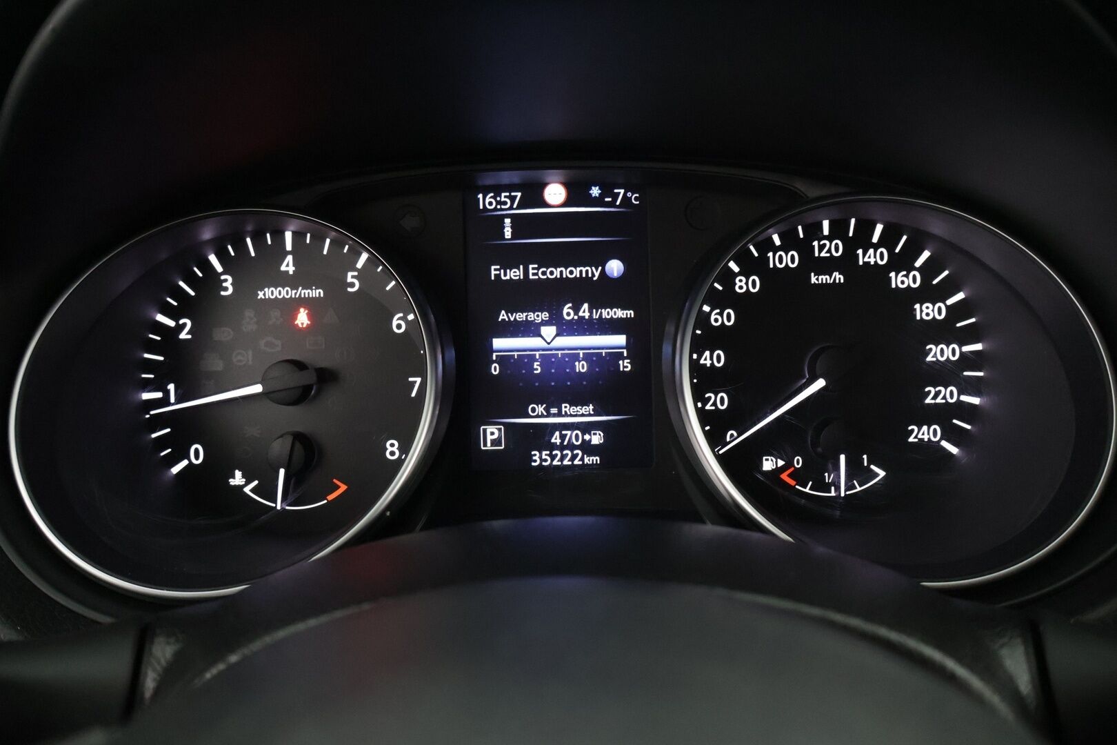 Nissan Qashqai 2018 DIG-T 115 Acenta 2WD Xtronic Connect PFEB *Vakkari / P-kamera / Koukku / Lohko+sisäpuhallin / Kaistavahti* - 1-om. Suomi-auto / Merkkihuollettu / 2x aluvanteet / Uudet Laatunastat!