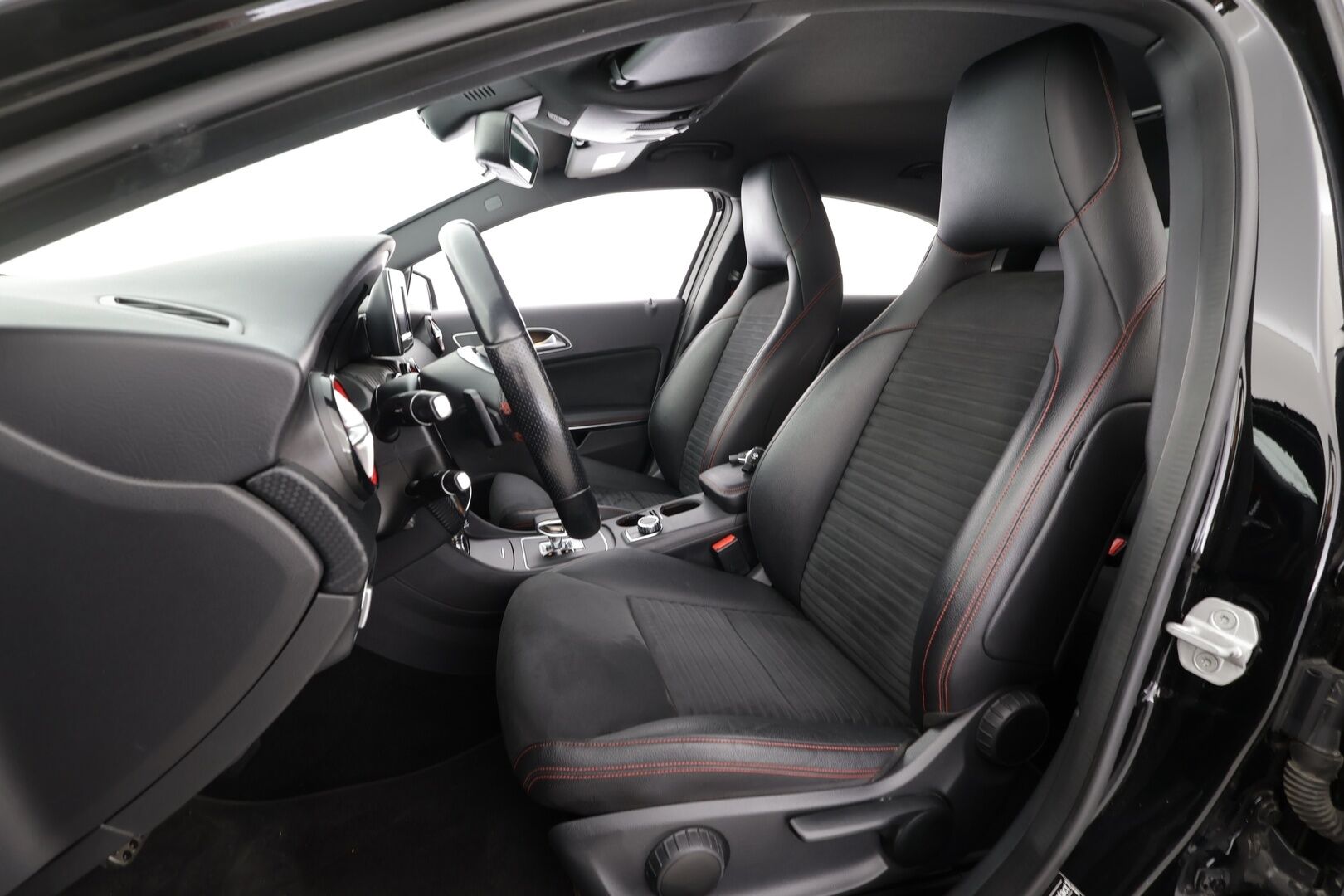 Mercedes-Benz A 45 AMG 2014 4Matic A - | Vakkari | Xenon | P.Kamera | Puolinahat | H/K | Kahdet Renkaat |