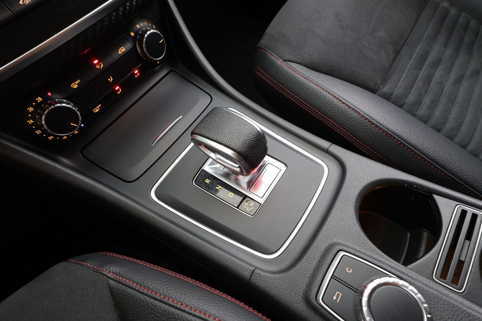 Mercedes-Benz A 45 AMG 2014 4Matic A - | Vakkari | Xenon | P.Kamera | Puolinahat | H/K | Kahdet Renkaat |