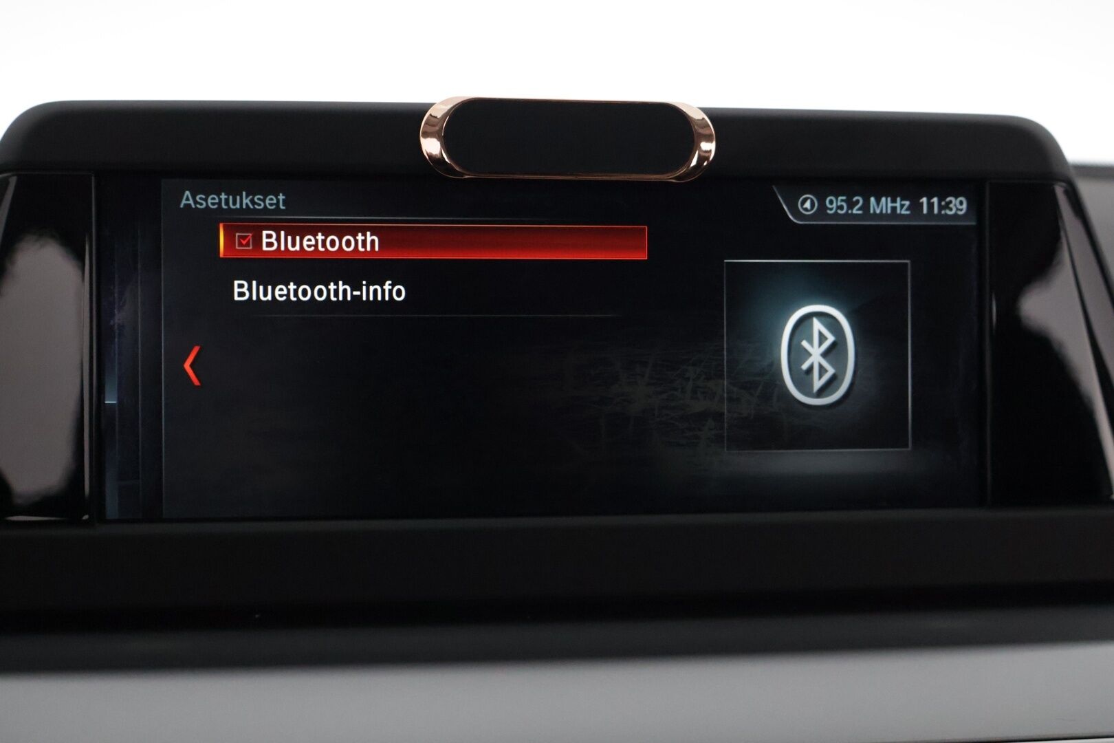 BMW 520 2018 G30 Sedan 520d A xDrive Winter Exclusive *Nahkasisusta / Tutkat / Webasto* - Suomi auto / 2 renkaat / Webasto / Neliveto / Winter Exclusive * - HULLUT JOULUT KORKOTARJOUS 2,49% 