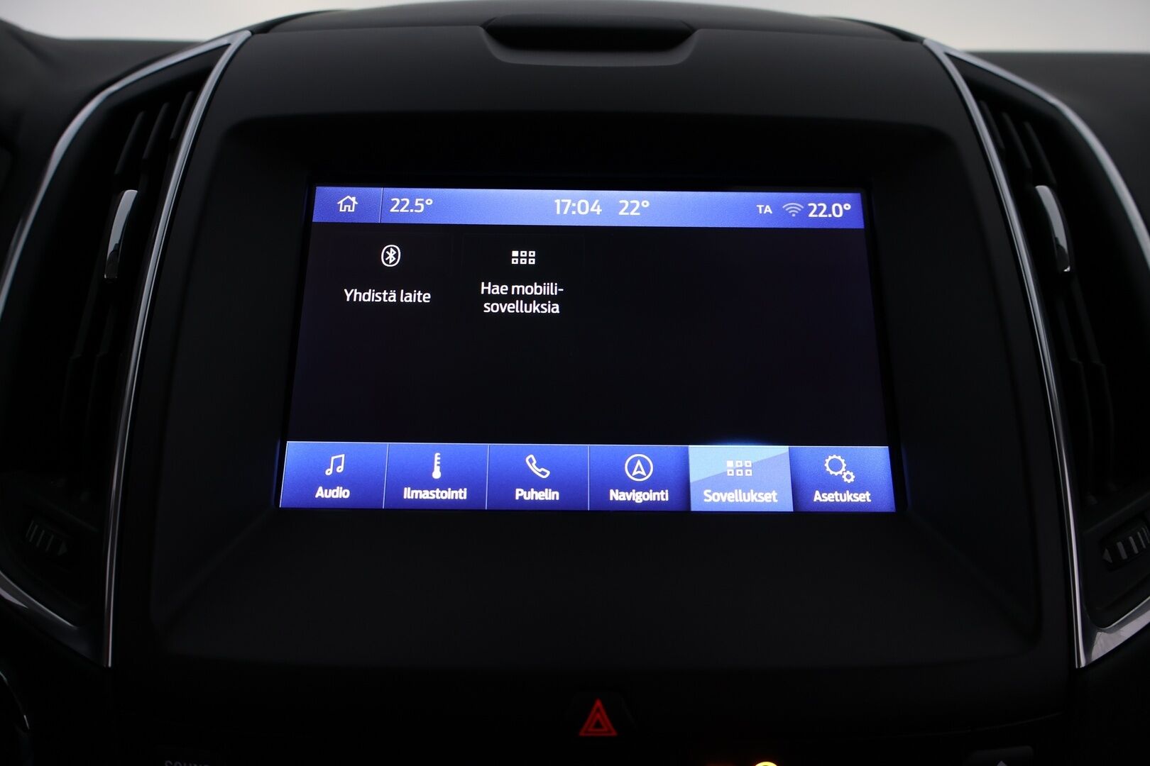 Ford S-Max 2019 2,0 TDCi EcoBlue 150hv A8 Titanium 5-ovinen 7-Paikkainen - Suomiauto / Webasto / Adapt.Vakkari / Peruutuskamera / Vetokoukku / Muistipenkki / Nahka-Alcantara / KeylessGo / Huippuvarusteet!