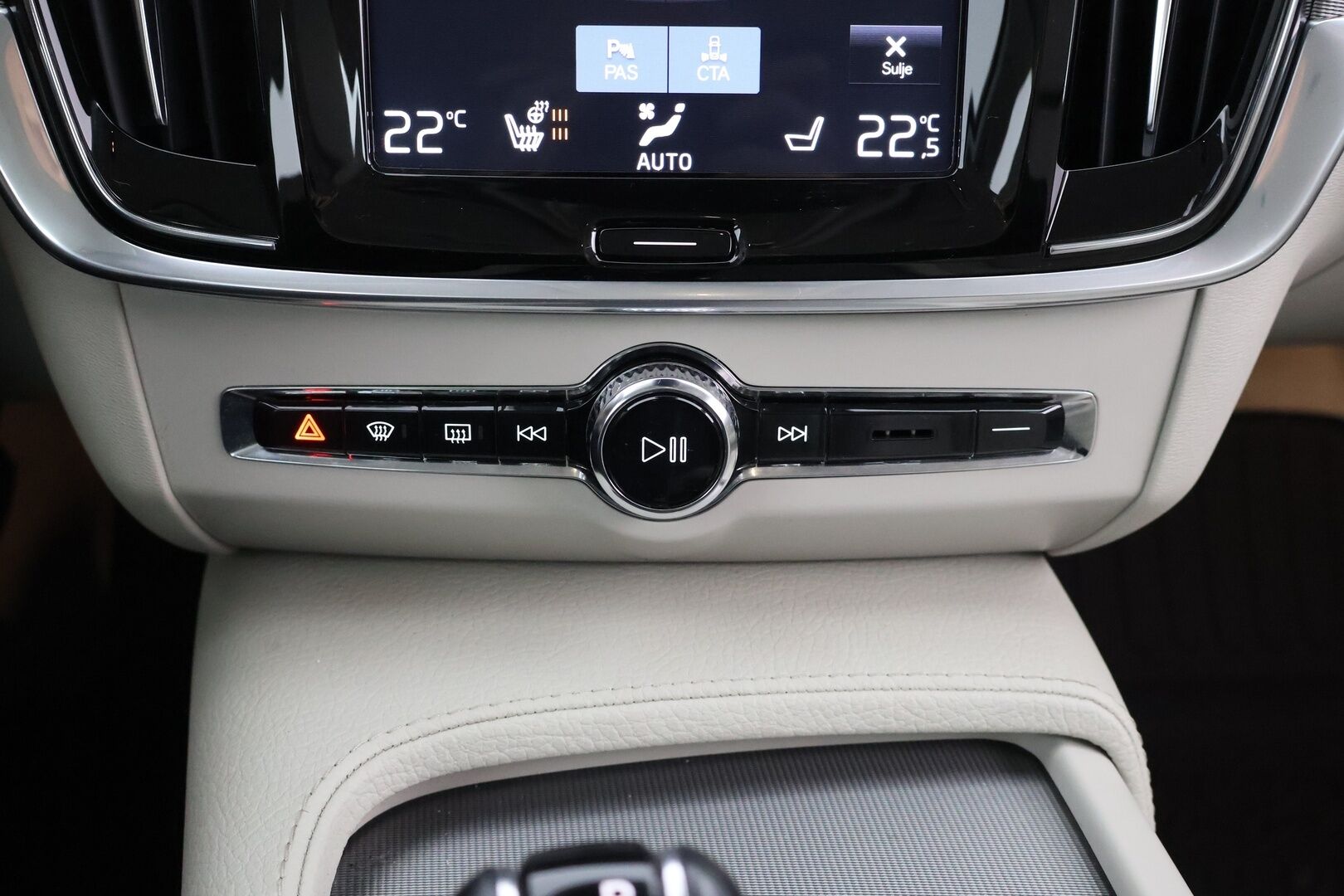 Volvo V90 2019 D4 Business Inscription aut - Suomi-auto | Webasto | ACC & Pilot assist | P.kamera | Muistipenkki | Vaalea nahkasisusta | Mussel Blue | Full LED | Sensus-navi - KORKO VAIN 3,99 %