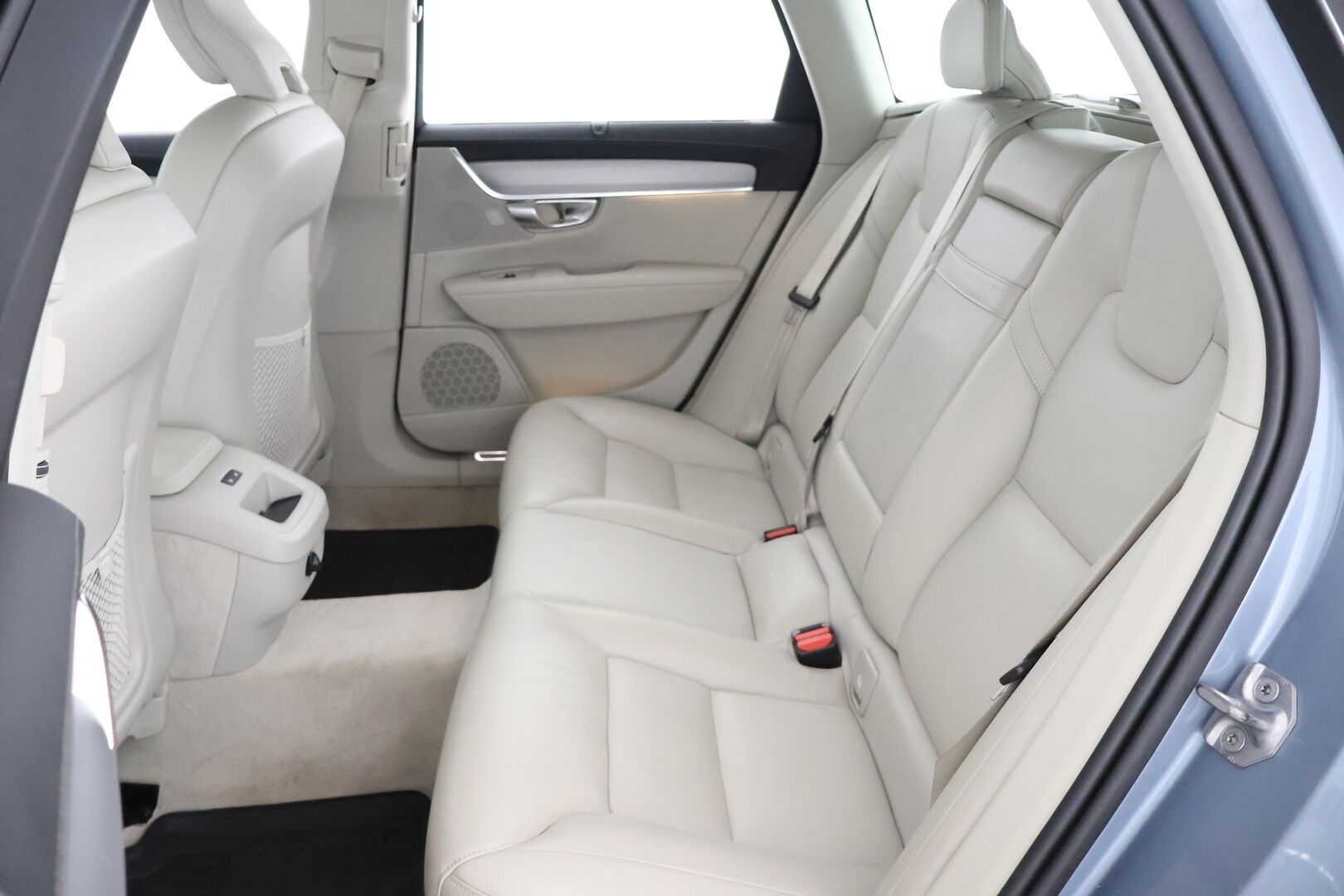Volvo V90 2019 D4 Business Inscription aut - Suomi-auto | Webasto | ACC & Pilot assist | P.kamera | Muistipenkki | Vaalea nahkasisusta | Mussel Blue | Full LED | Sensus-navi - KORKO VAIN 3,99 %
