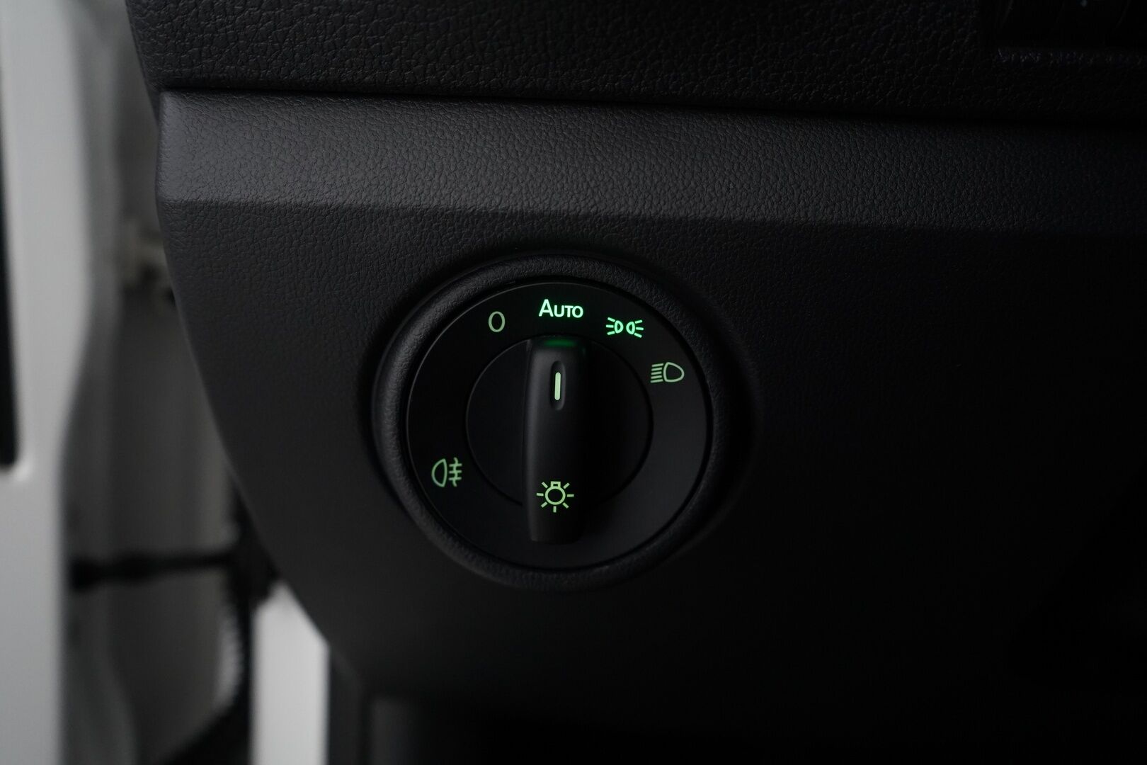 Skoda Citigo 2018 1,0 60 Ambition 5-ov. * Lohko / Ilmastointi / Bluetooth * - Suomi-auto / Kahdet hyvät renkaat / Viimeisin huolto 54tkm