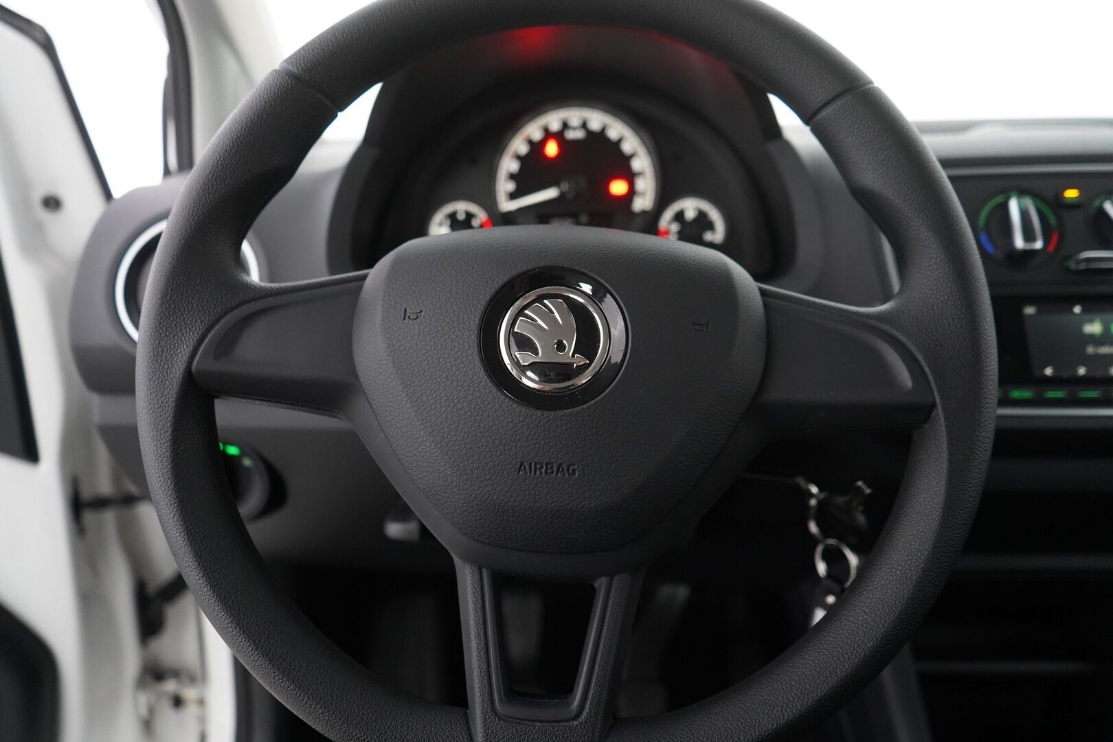 Skoda Citigo 2018 1,0 60 Ambition 5-ov. * Lohko / Ilmastointi / Bluetooth * - Suomi-auto / Kahdet hyvät renkaat / Viimeisin huolto 54tkm