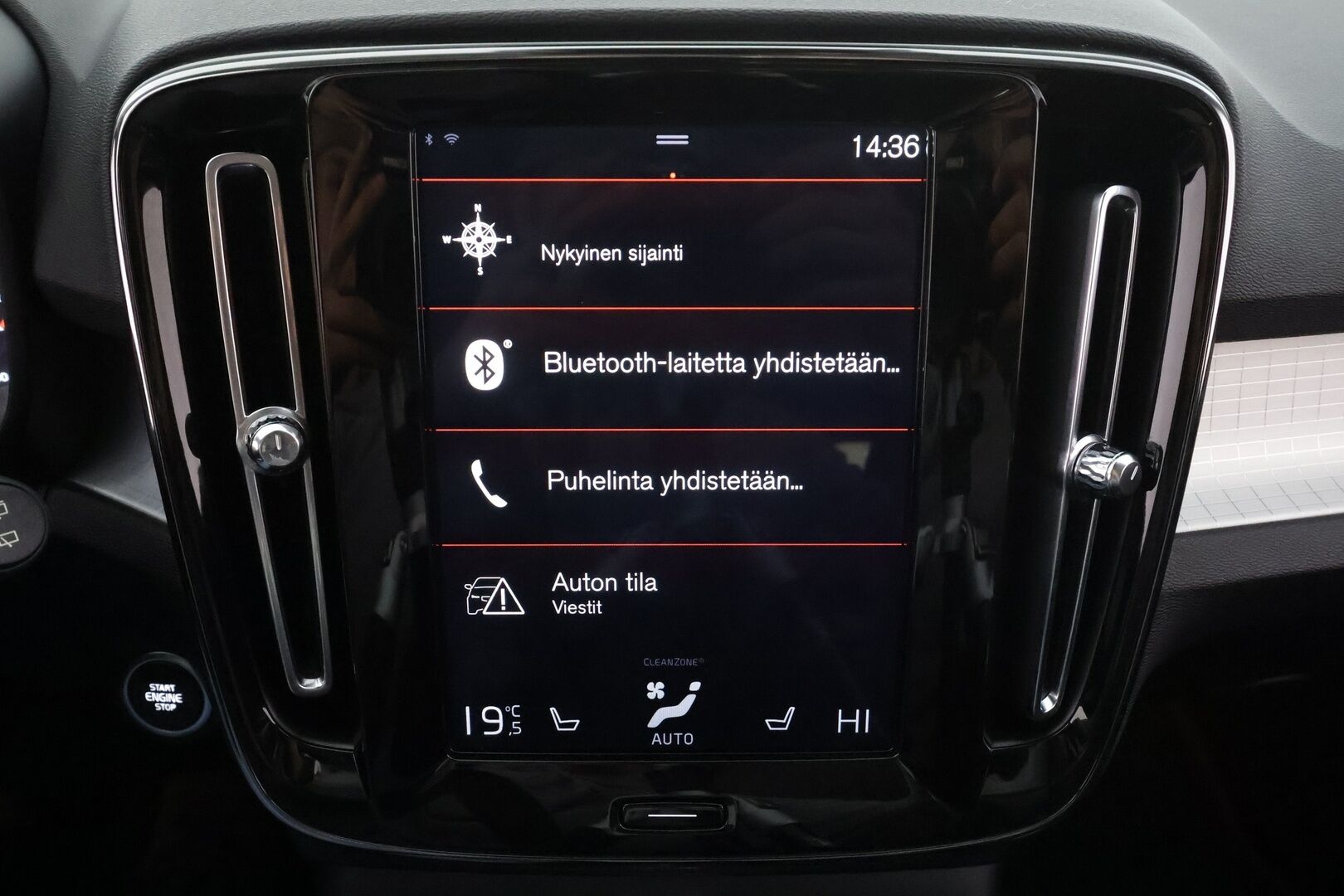 Volvo XC40 2019 D4 AWD Momentum aut * Webasto / Adapt.Vakkari / Vetokoukku / Full LED / Peruutuskamera / KeyLess / Ratinlämmitys - Suomiauto / Jakopää tehty / Merkkihuollettu! - HULLUT AVAJAISHULINAT KORKOTARJOUS 3,29 %