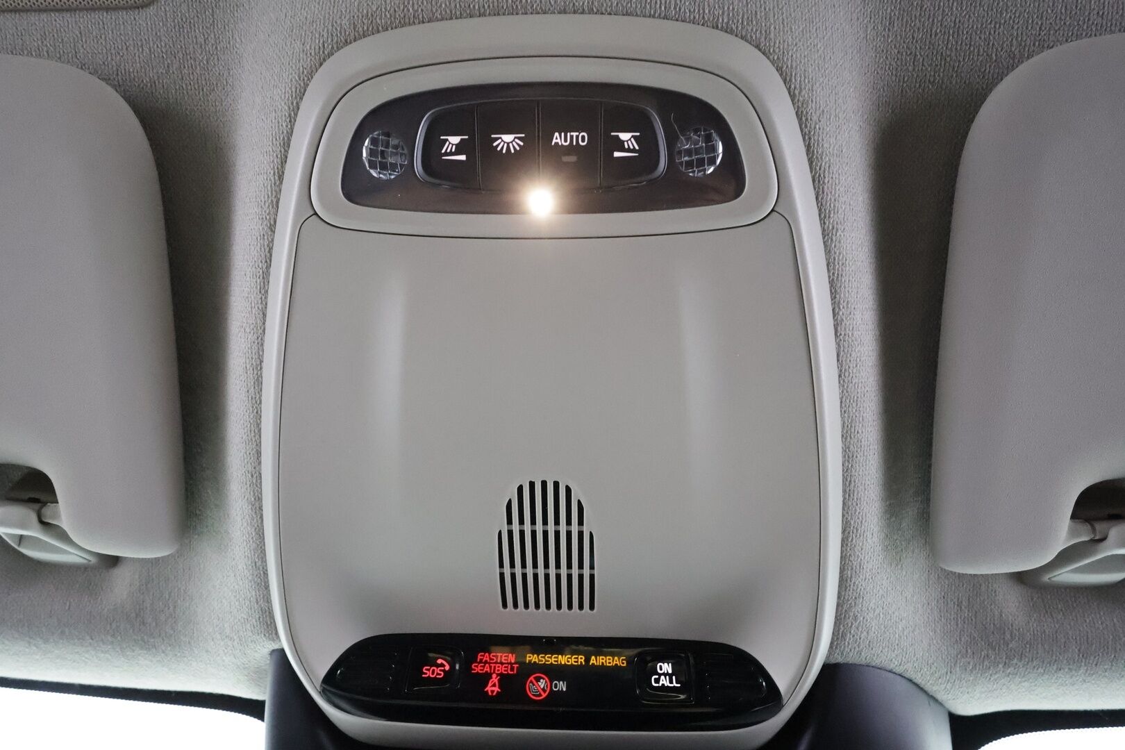 Volvo XC40 2019 D4 AWD Momentum aut * Webasto / Adapt.Vakkari / Vetokoukku / Full LED / Peruutuskamera / KeyLess / Ratinlämmitys - Suomiauto / Jakopää tehty / Merkkihuollettu! - HULLUT AVAJAISHULINAT KORKOTARJOUS 3,29 %