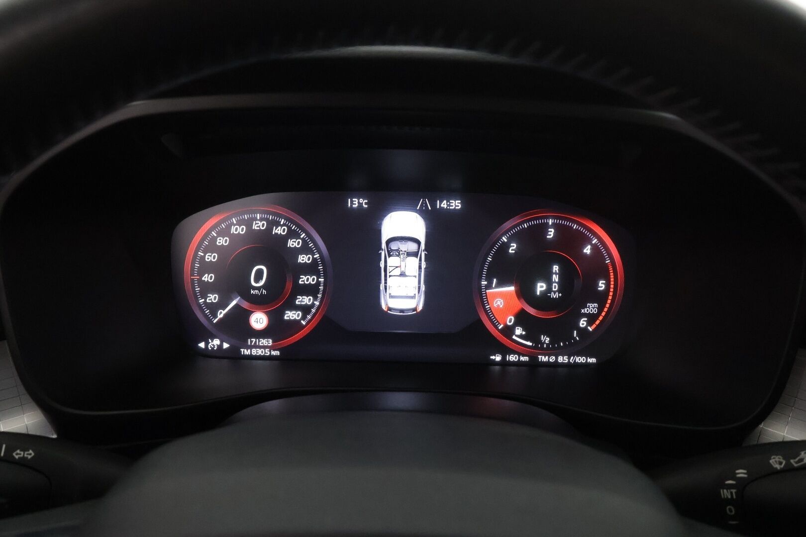 Volvo XC40 2019 D4 AWD Momentum aut * ACC / Full-LED / Koukku / P.kamera / Keyless * - Suomi-auto / Kahdet renkaat