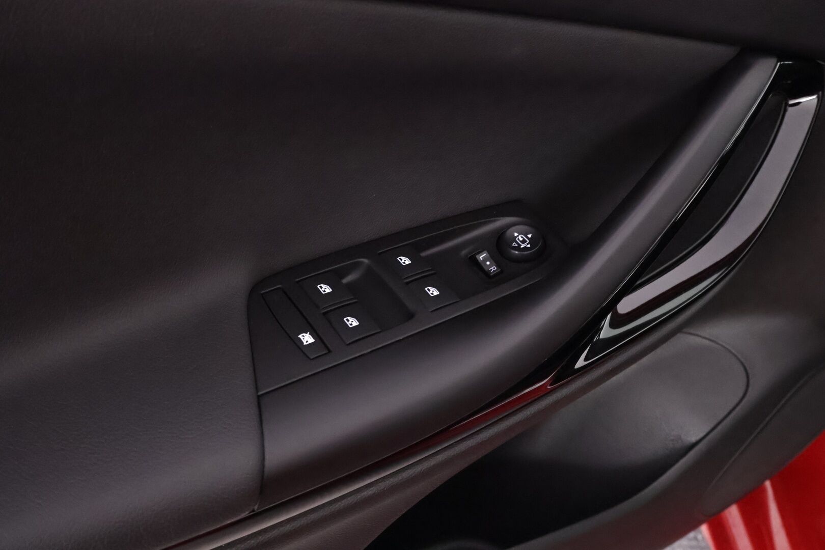 Opel Astra 2019 5-ov Innovation Plus 105 Turbo - Suomiauto | Webasto | IntelliLUX-LED | AGR-sporttipenkit | P.kamera | Blis | Vakkari | Keyless | Ratinlämmitin