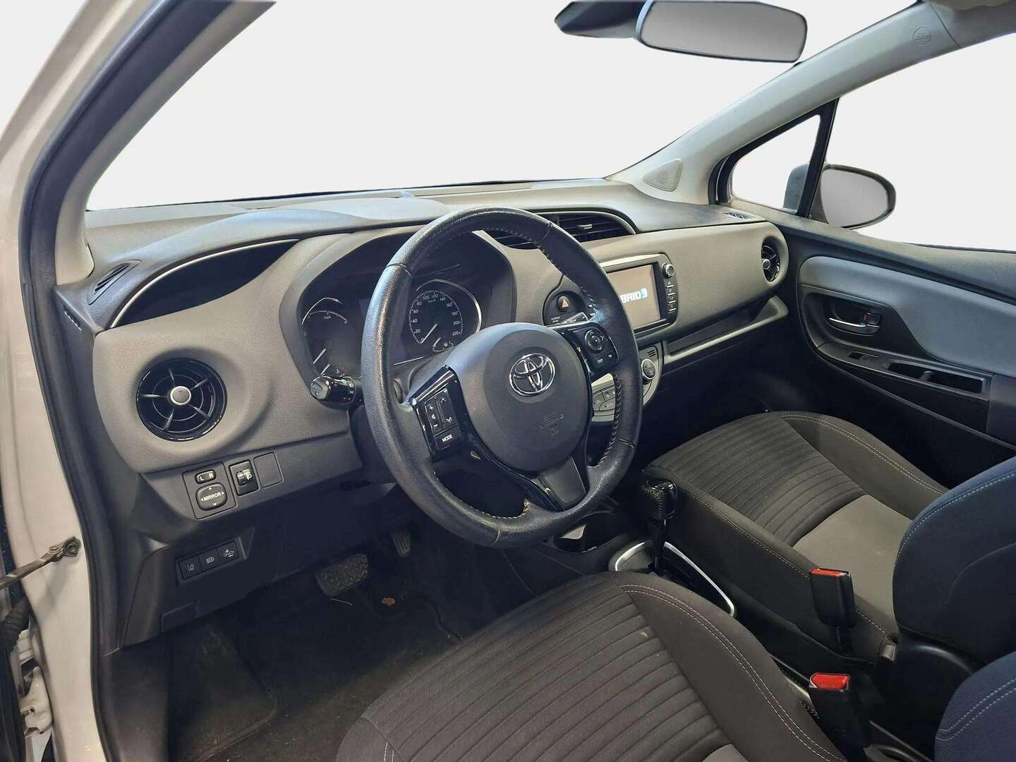 Toyota Yaris 1,5 Hybrid Active 5ov 2018, kuva 4/4