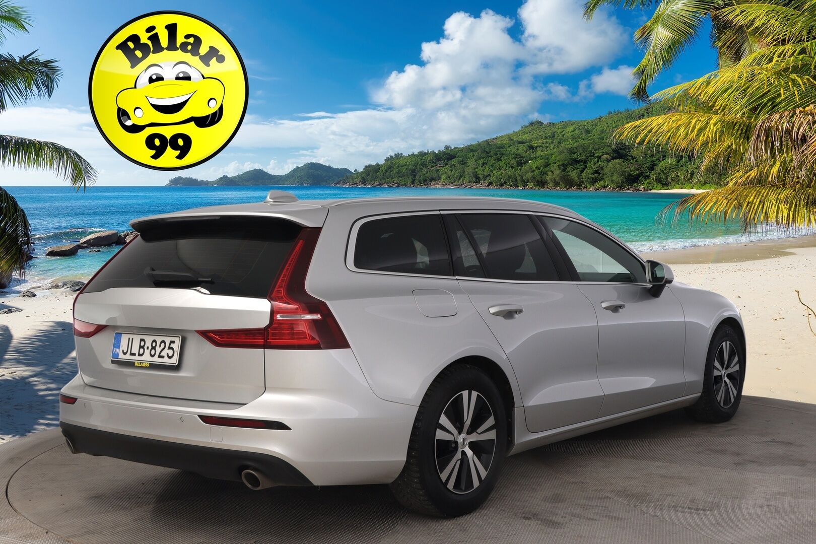Volvo V60 2019 D4 Momentum aut *VOC / Webasto / Kessy / Lämpölasi / Lämpöratti / Navi* - *Suomiauto / Juuri katsastettu / Etu- ja takapenkinlämmitys / 2x renkaat aluilla - HULLU BLACKWEEK KORKOTARJOUS 2,49%