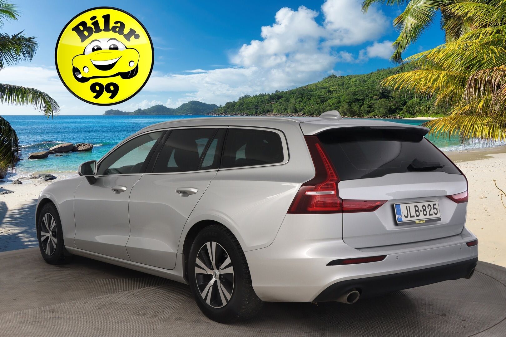 Volvo V60 2019 D4 Momentum aut *VOC / Webasto / Kessy / Lämpölasi / Lämpöratti / Navi* - *Suomiauto / Juuri katsastettu / Etu- ja takapenkinlämmitys / 2x renkaat aluilla - HULLU BLACKWEEK KORKOTARJOUS 2,49%