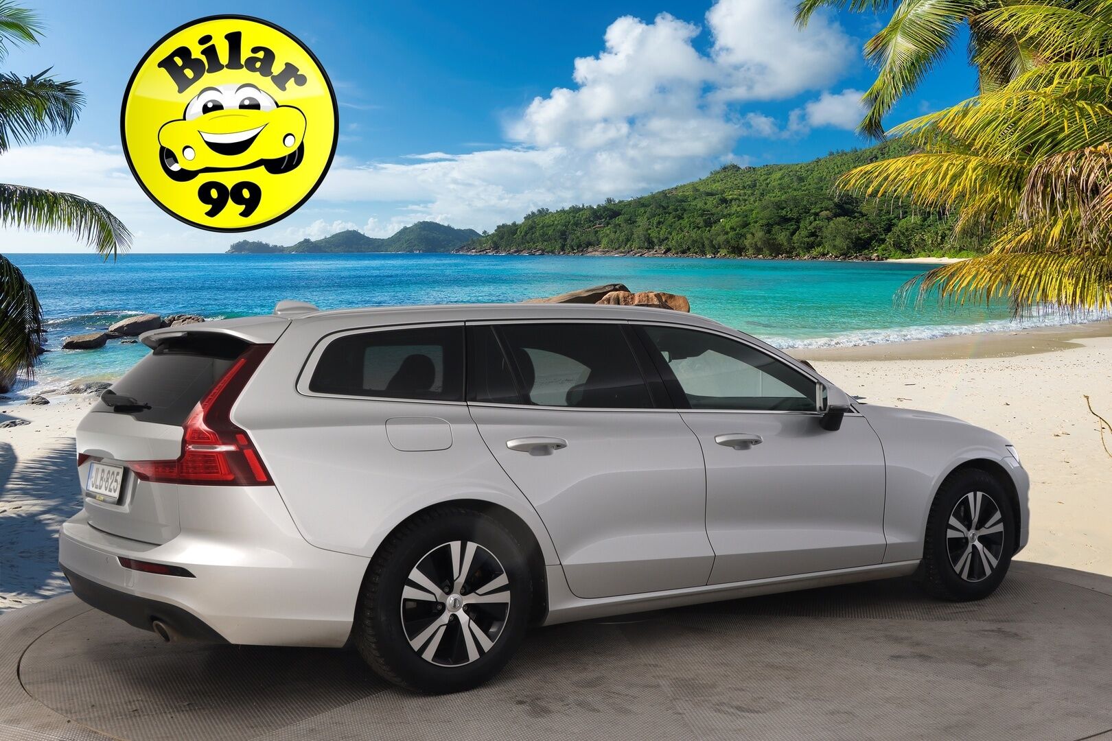 Volvo V60 2019 D4 Momentum aut *VOC / Webasto / Kessy / Lämpölasi / Lämpöratti / Navi* - *Suomiauto / Juuri katsastettu / Etu- ja takapenkinlämmitys / 2x renkaat aluilla - HULLU BLACKWEEK KORKOTARJOUS 2,49%