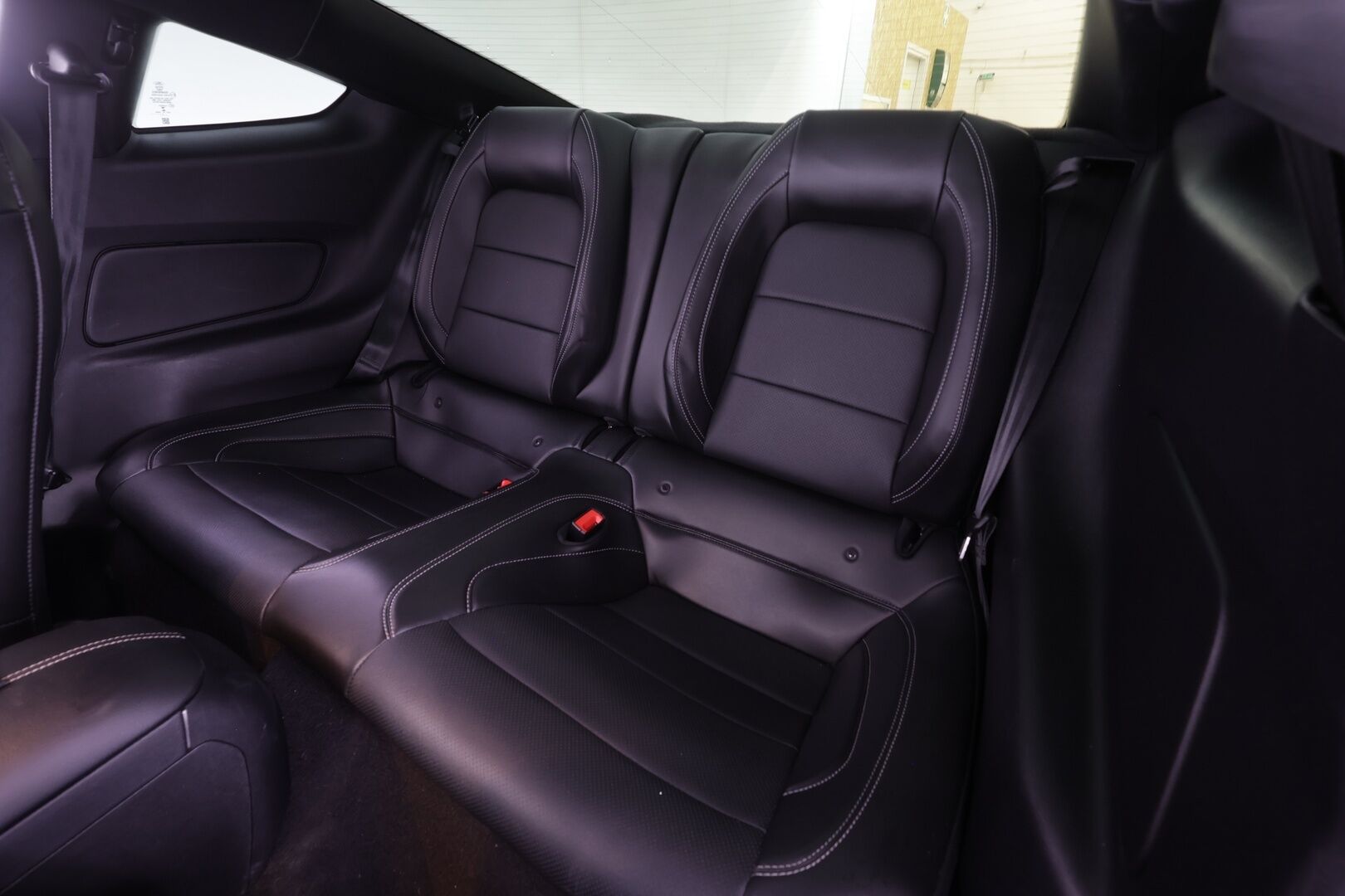 Ford Mustang 2019 2,3 EcoBoost 290hv A10 Fastback - | ACC | B&O | Kaistavahti | Lohko+Sisä | Ilmastoidut nahat | P.Kamera | Navi | LED | Keyless | Digimittari | Suomi-auto | Kahdet renkaat aluvanteilla |