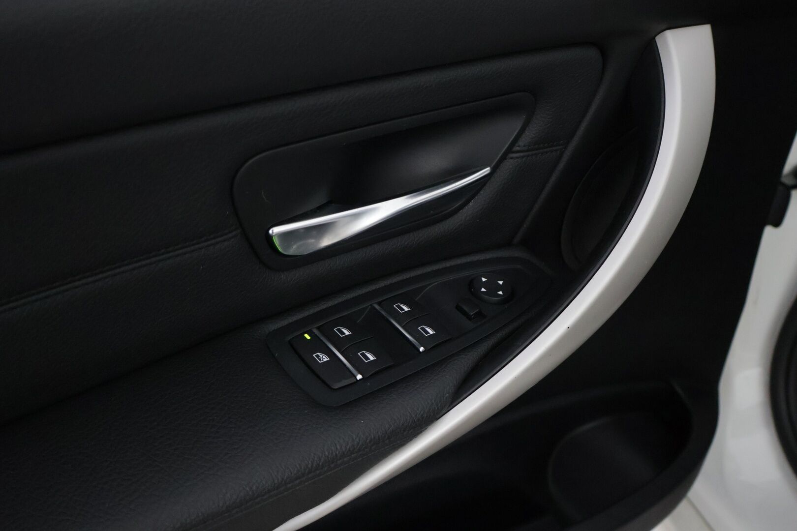 BMW 320 2019 F31 Touring 320i A xDrive Business Exclusive * Adapt.Vakkari / Vetokoukku / HUD / Sporttinahat / Peruutuskamera / LED - Lohkolämmitin / Ratinlämmitin / Juuri huollettu / Ei Adblue järjestelmää! - HULLUT AVAJAISHULINAT KORKOTARJOUS 3,29 %