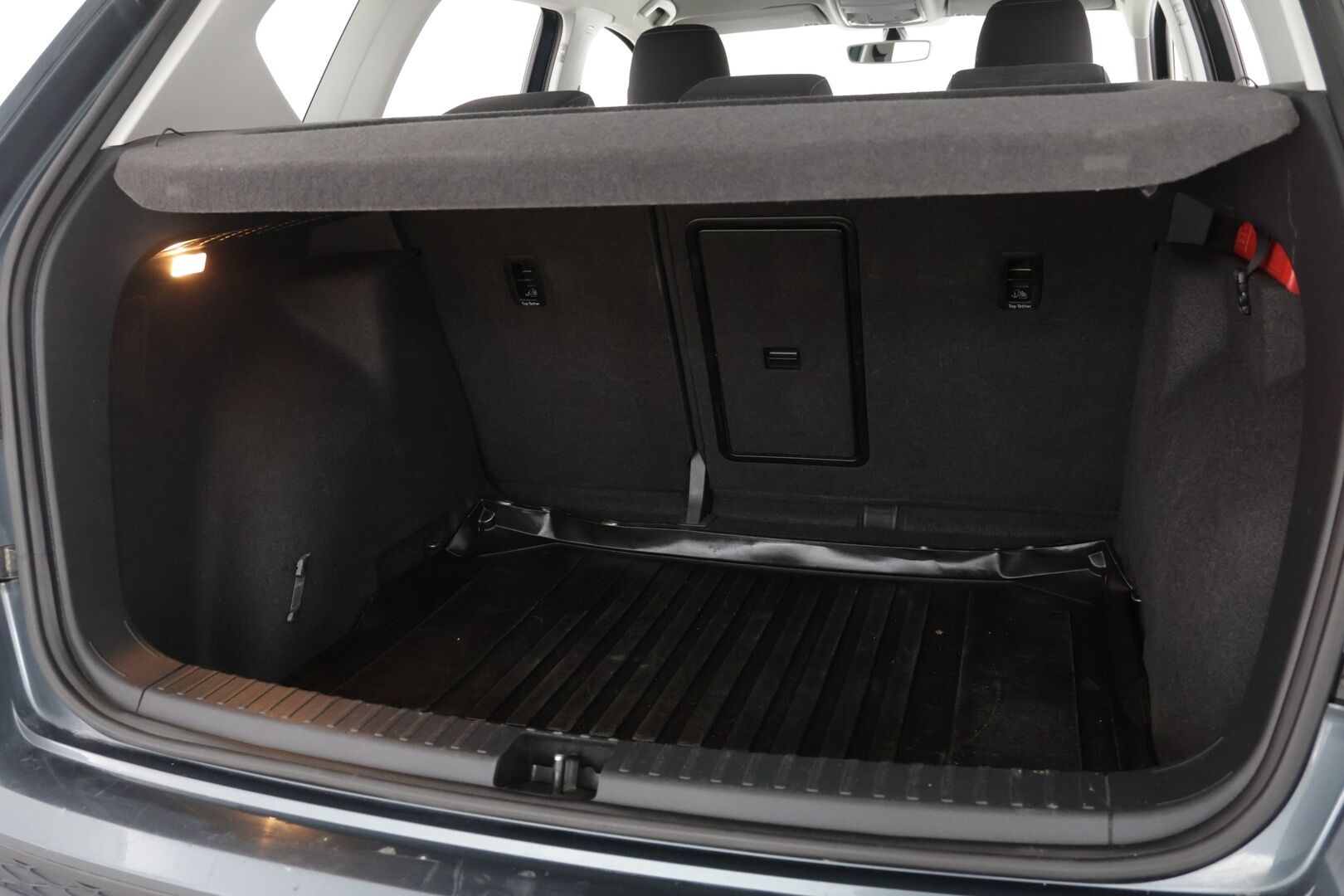 Seat Ateca 2019 1,6 TDI 115 Style Business DSG - Adpatiivinen vakionopeudensäädin | Webasto kaukosäädöllä | Automaattinen ilmastointi | Vetokoukku | P.Kamera | Tutkat eteen ja taakse |