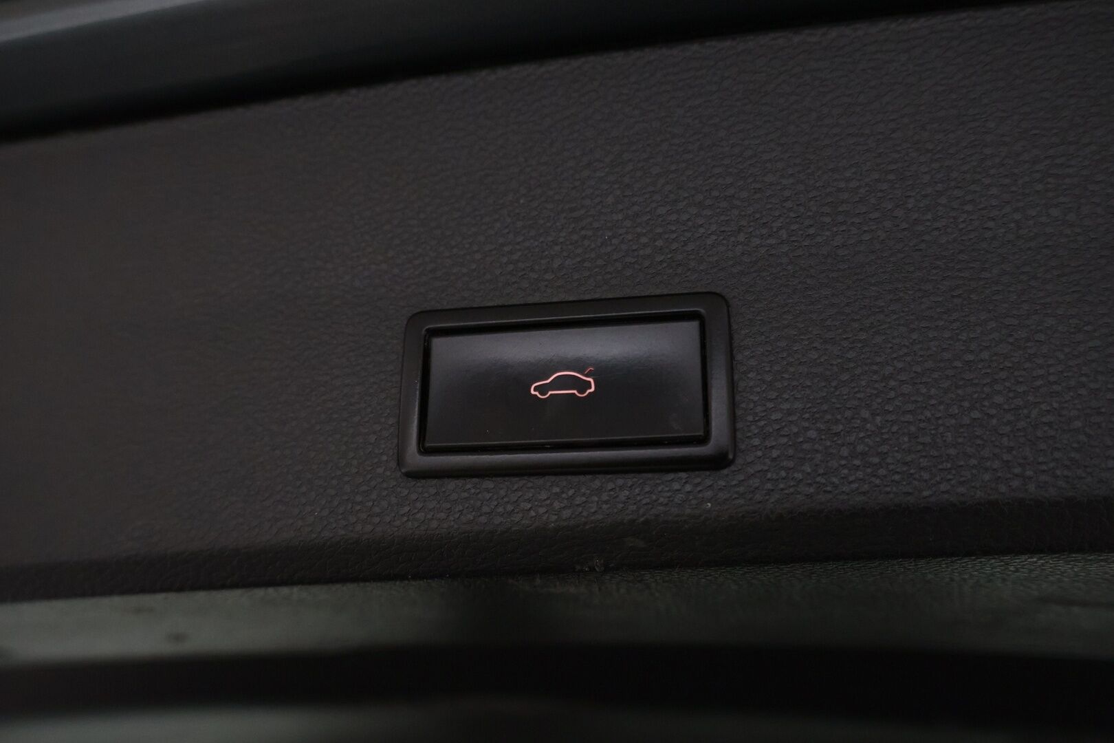 Seat Ateca 2019 1,6 TDI 115 Style Business DSG - Adpatiivinen vakionopeudensäädin | Webasto kaukosäädöllä | Automaattinen ilmastointi | Vetokoukku | P.Kamera | Tutkat eteen ja taakse |