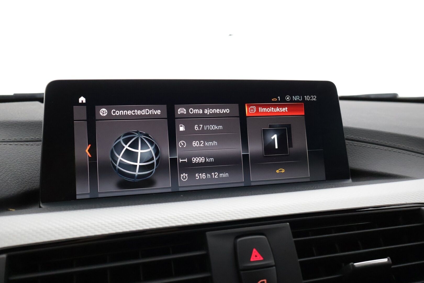 BMW 320 2019 F30 Sedan 320d xDrive M Sport Limited Edition - M-sport / Black Panel / Päivitetty Kaiutin Järjestelmä / ACC / Koukku / AppleCarplay / Peruutuskamera / Ratinlämmitin / Keyless 