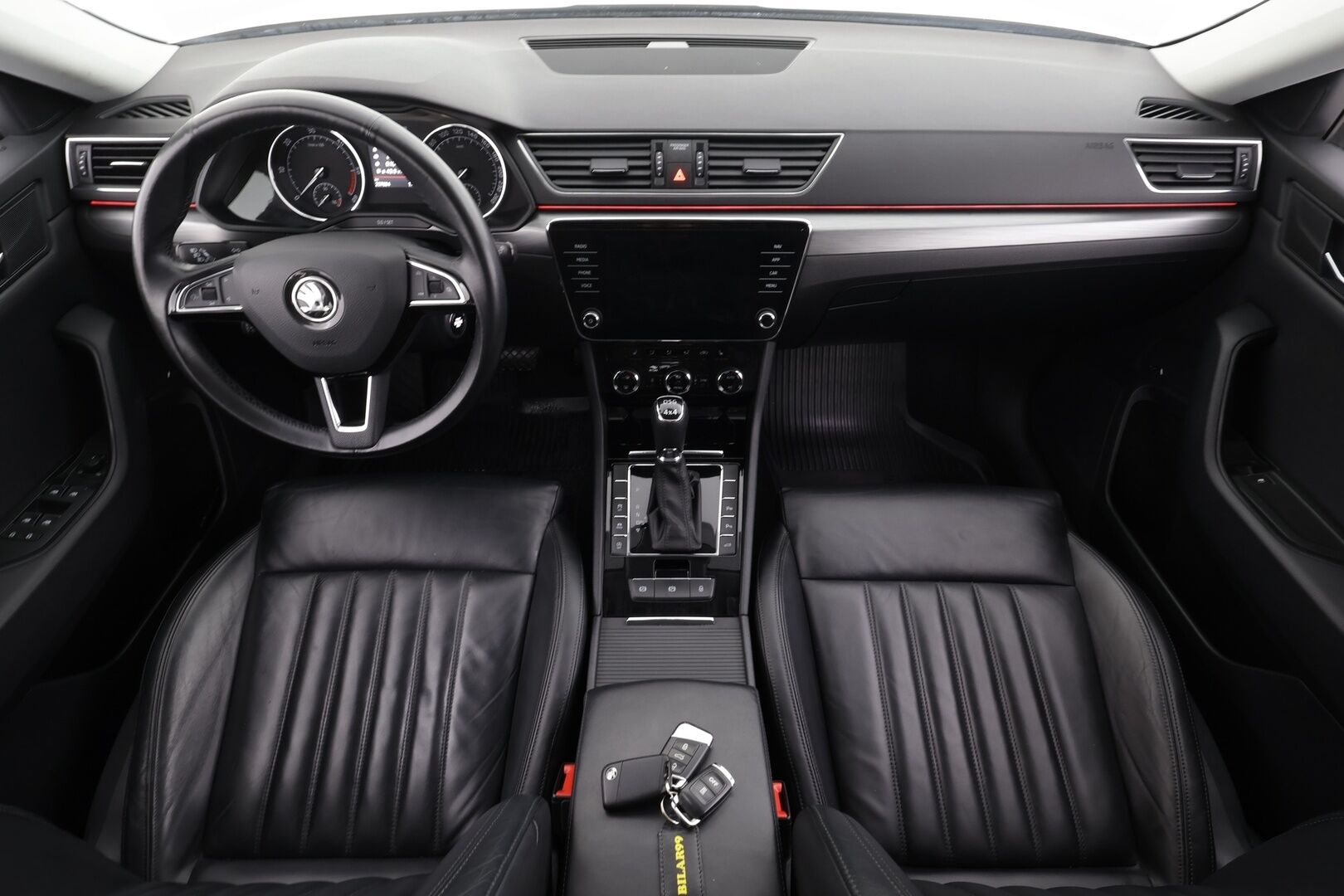 Skoda Superb 2019 Combi 2,0 TDI 190 4x4 Style BusinessLine DSG * Canton / Webasto / ACC / Xenon / P.Kamera / Muistipenkki / Keyless * - Suomi-auto / Kahdet renkaat - HULLUT BLACKWEEK JATKOT - KORKOTARJOUS 2,49%