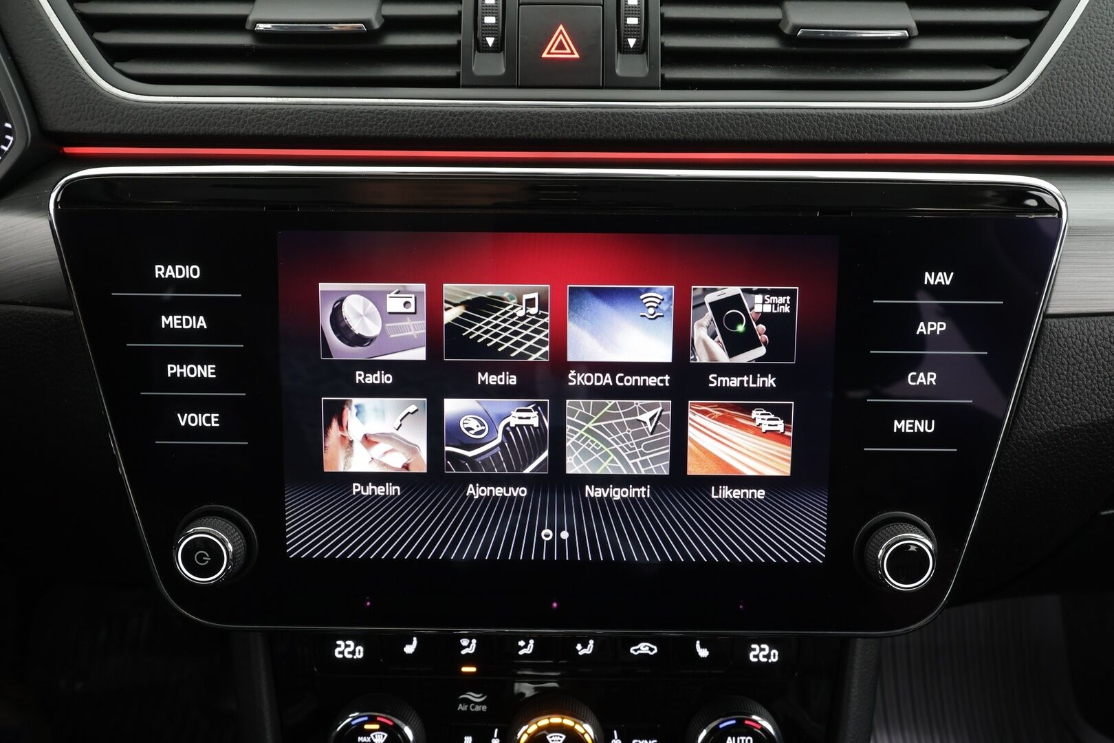 Skoda Superb 2019 Combi 2,0 TDI 190 4x4 Style BusinessLine DSG * Canton / Webasto / ACC / Xenon / P.Kamera / Muistipenkki / Keyless * - Suomi-auto / Kahdet renkaat - HULLUT BLACKWEEK JATKOT - KORKOTARJOUS 2,49%