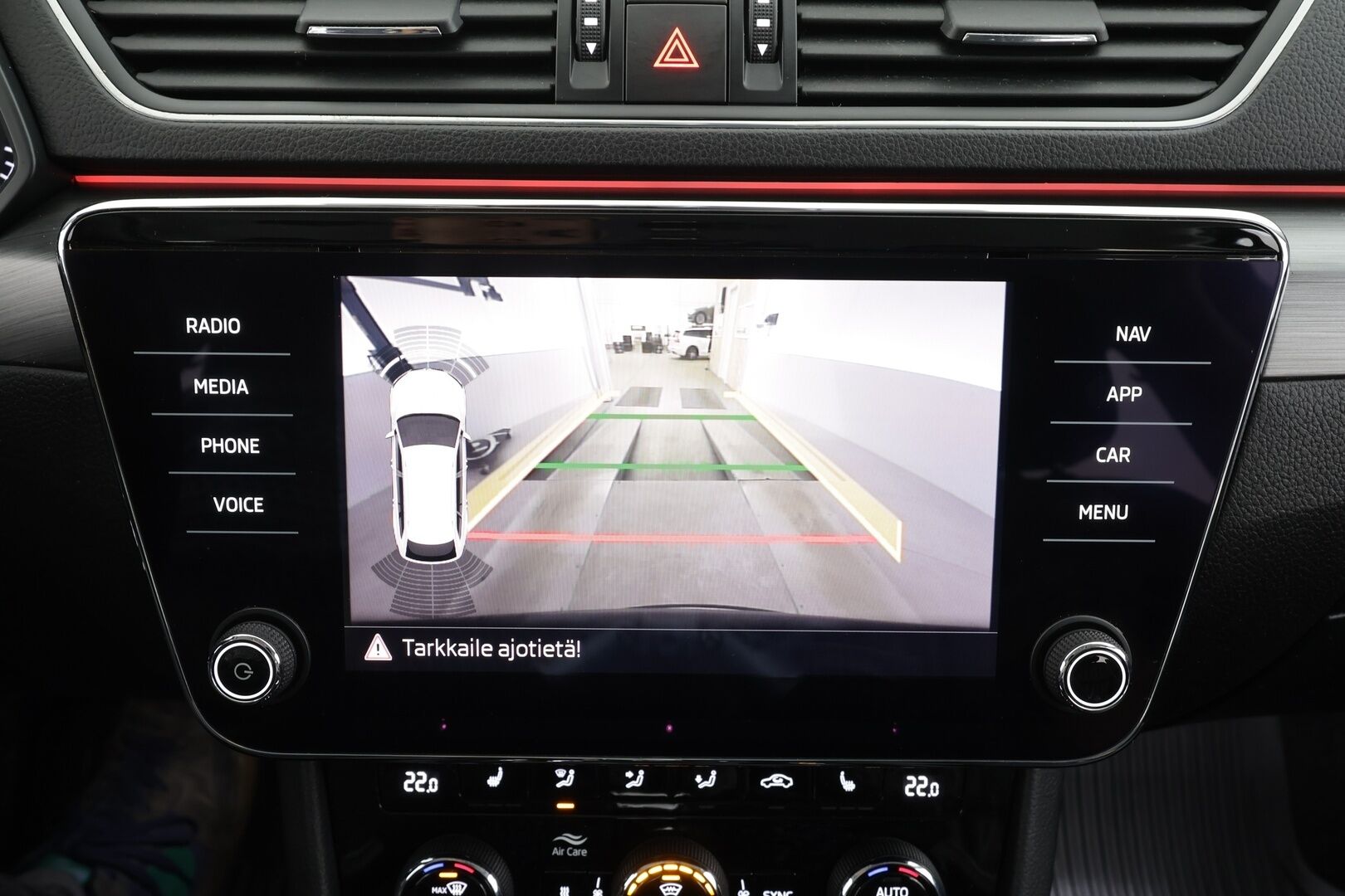 Skoda Superb 2019 Combi 2,0 TDI 190 4x4 Style BusinessLine DSG * Canton / Webasto / ACC / Xenon / P.Kamera / Muistipenkki / Keyless * - Suomi-auto / Kahdet renkaat - HULLUT BLACKWEEK JATKOT - KORKOTARJOUS 2,49%