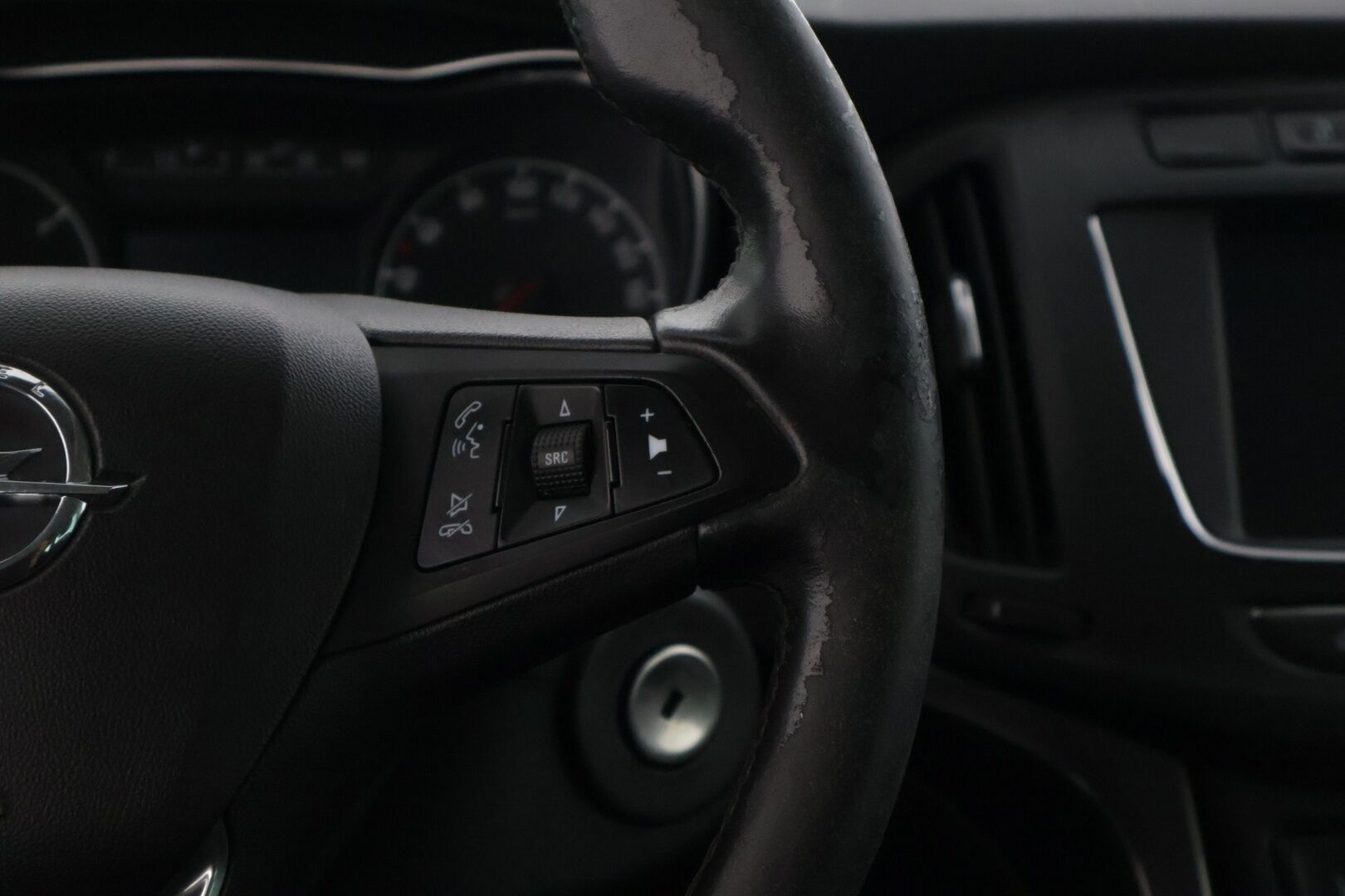 Opel Zafira 2019 Innovation 2,0 CDTI 125kW AT6 * YritysOutlet - Myydään vain yrityksille / Xenon / Vakkari / P. tutkat / Bluetooth * - * YritysOutlet -valikoimasta vain yritykselle / Leimaa 3/27 asti! / 7-paikkainen / Suomi-auto / Kahdet renkaat omilla alumiinivanteilla *