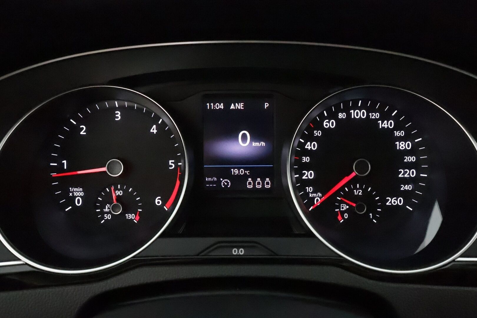 Volkswagen Passat 2019 Variant Alltrack 2,0 TDI SCR 140kW 4MOTION DSG **Webasto / Koukku / Adapt.Vakkari / LED-valot / P.Tutkat / Navi** - Suomi-auto / Merkkihuollettu!